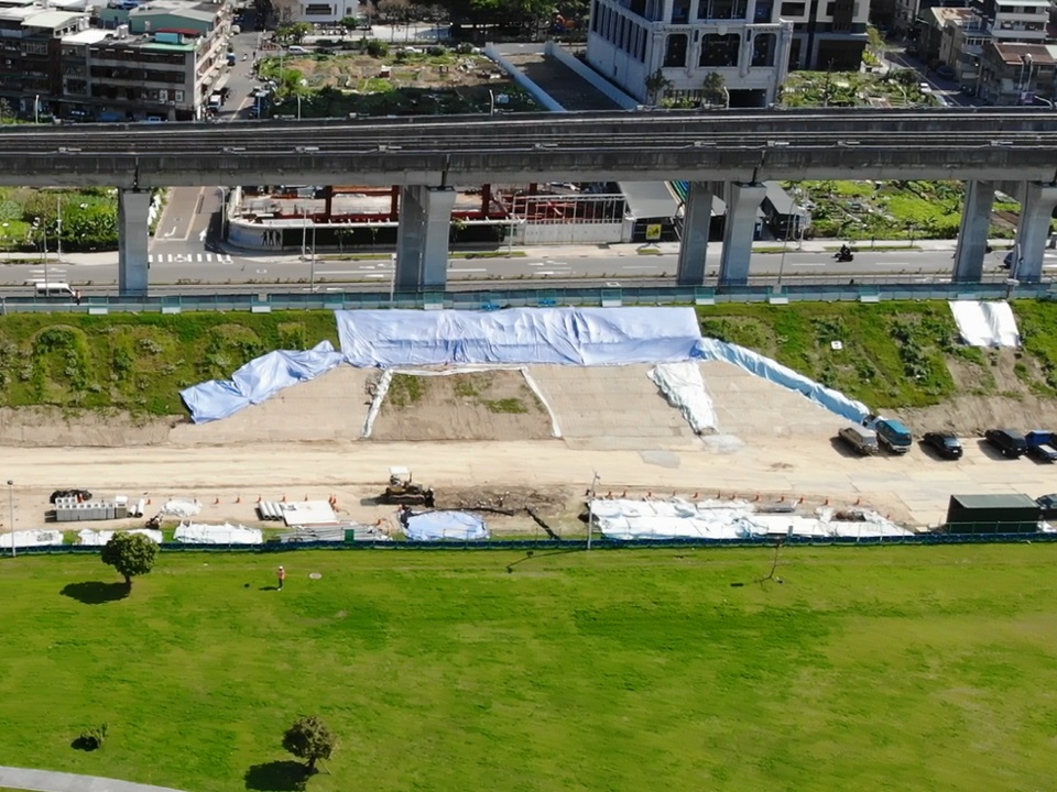 在市府團隊努力下，歷經7個月規劃於去年10月底正式開工，歷經153天的努力，部分設施已經完工