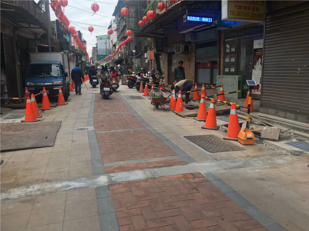側邊鋪面改善前照片