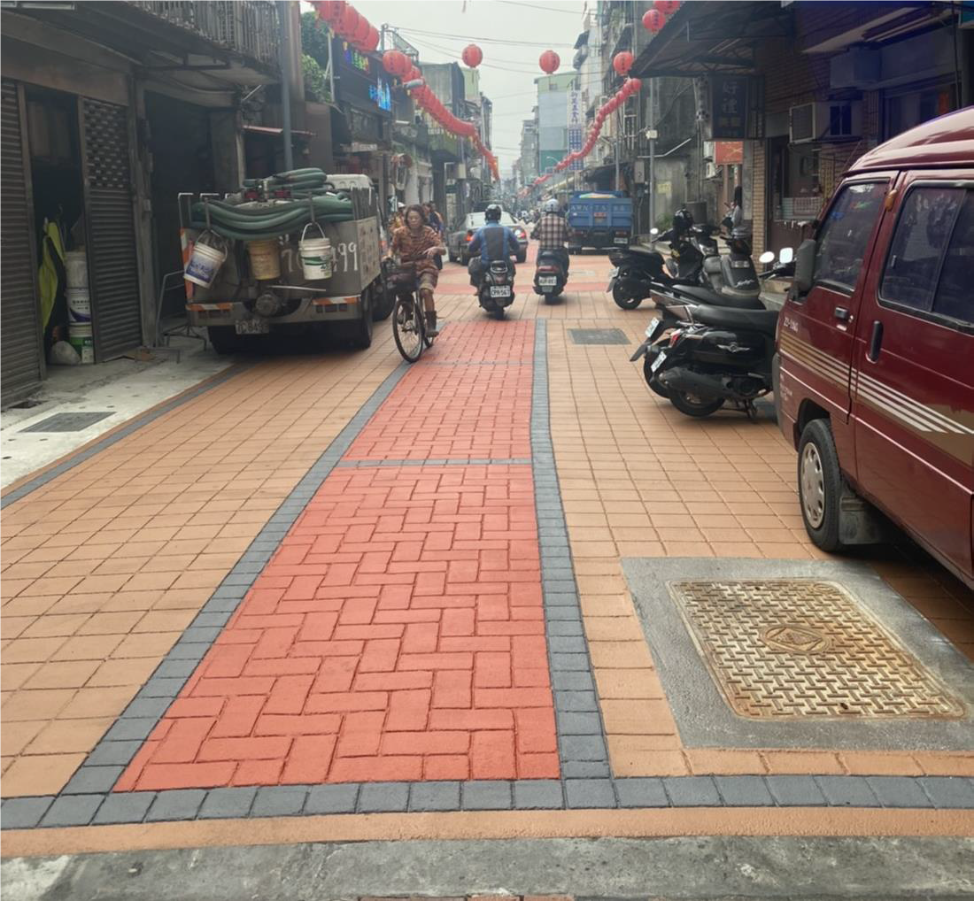 側邊鋪面改善後照片