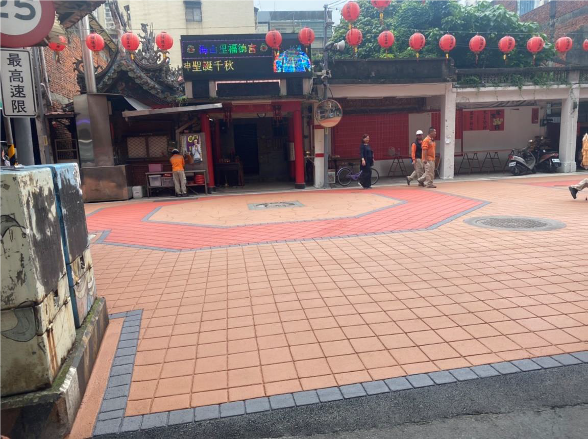 正面鋪面改善後照片