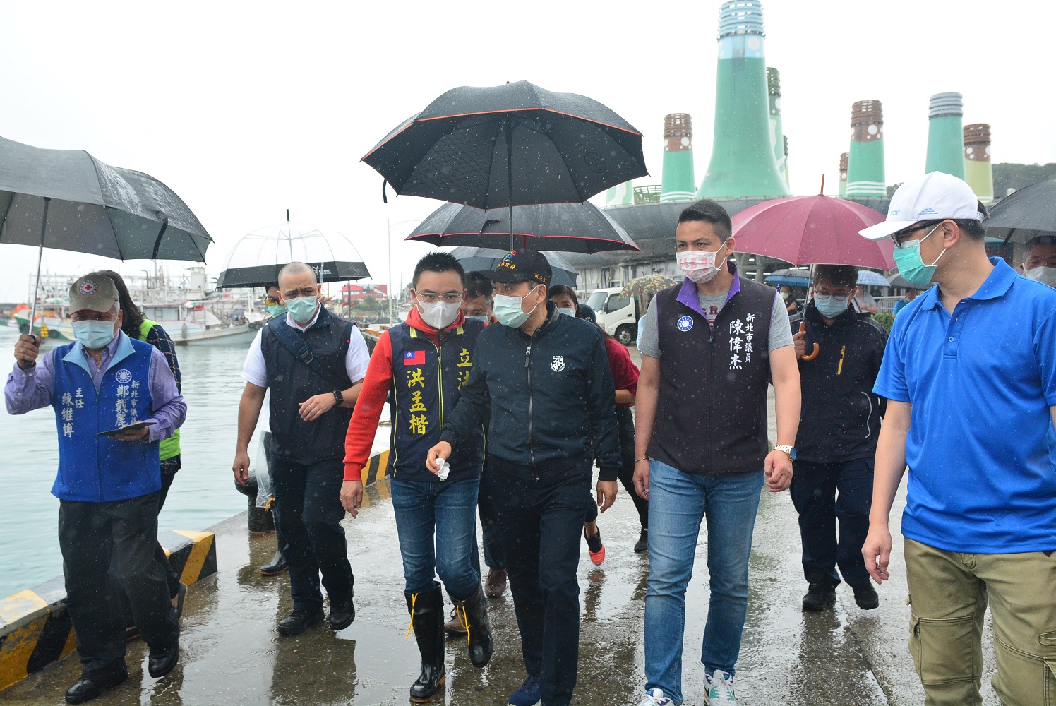 富基漁港多功能突堤碼頭完工，市長巡港