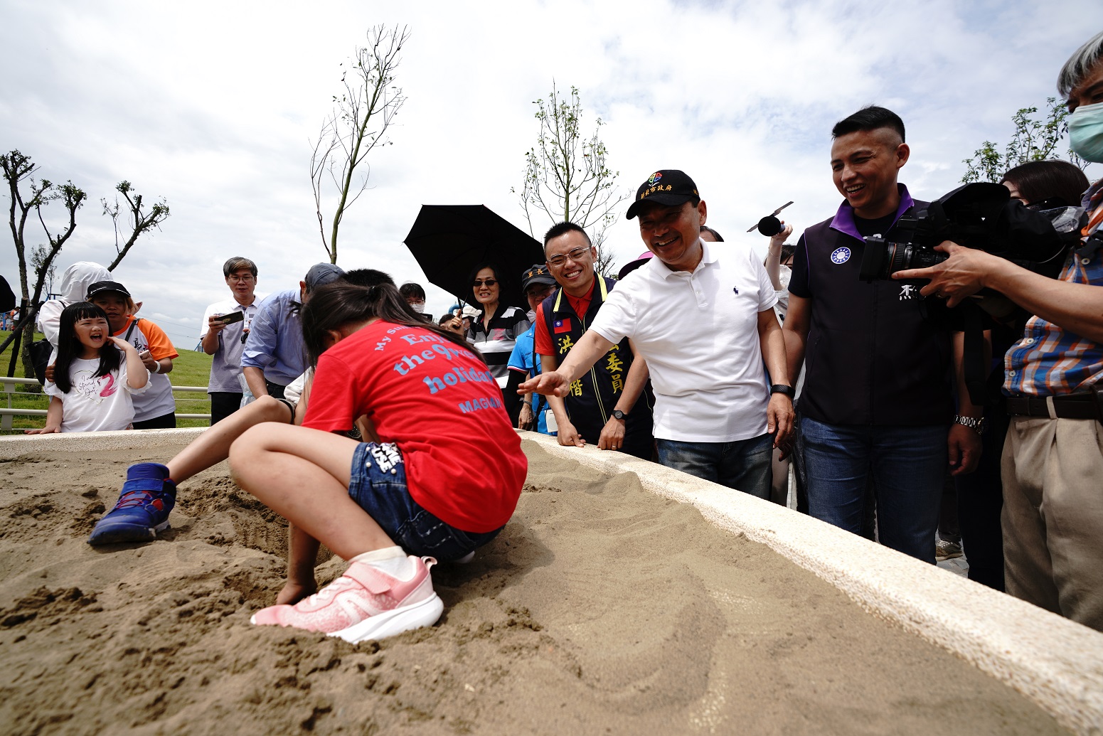 高灘地工程管理處耗費一年多的時間建置園區，提供多項共融式游具