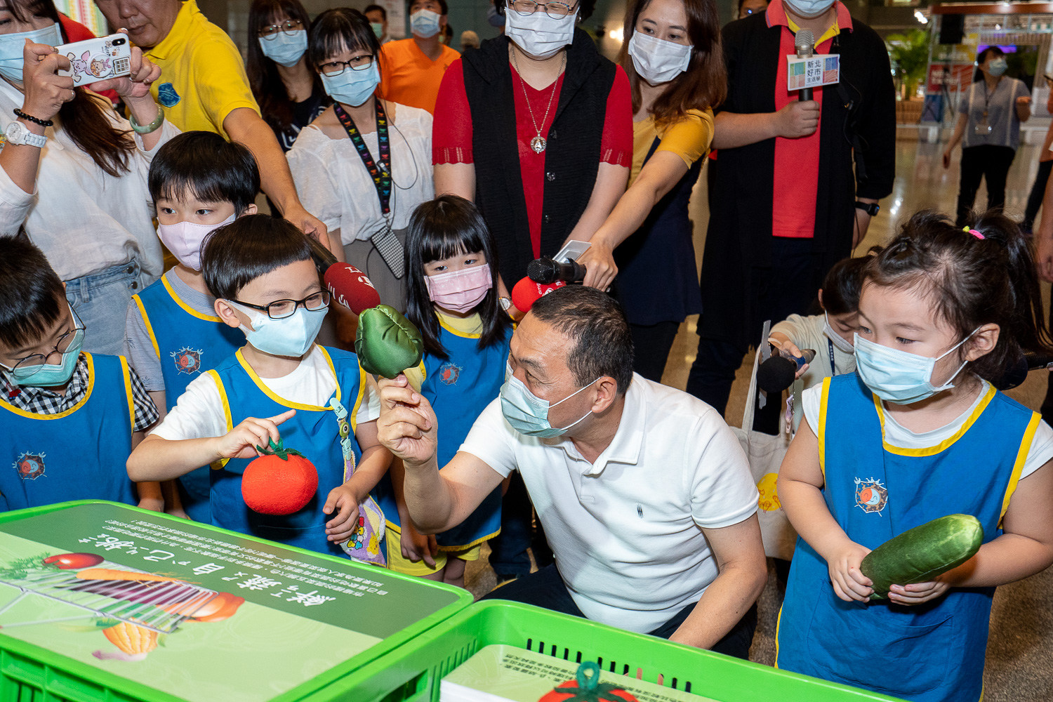 新北好市生活學特展於今日起至6月20日開放民眾到市府1樓大廳體驗，另於今日開始報名6月13日及14日下午2點推出的現場導覽活動。