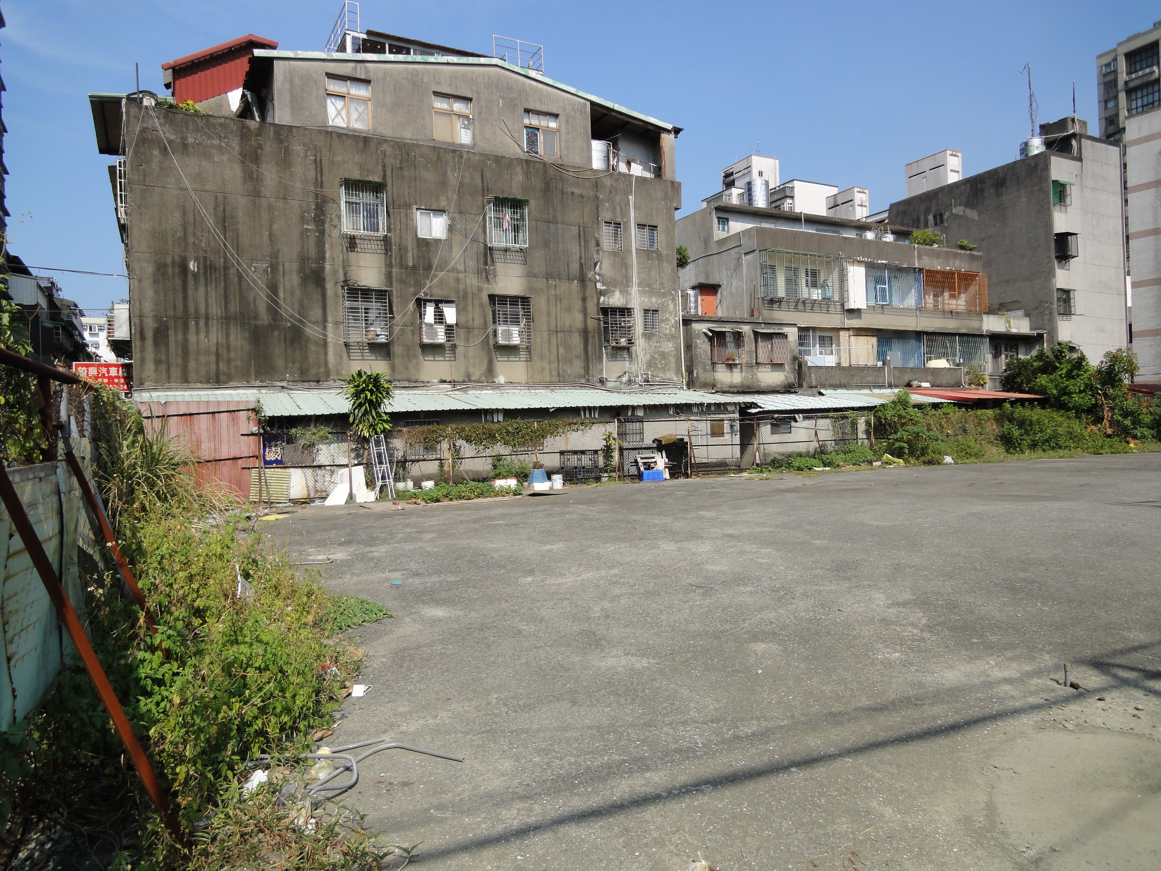 板橋區實踐路旁都更案更新前