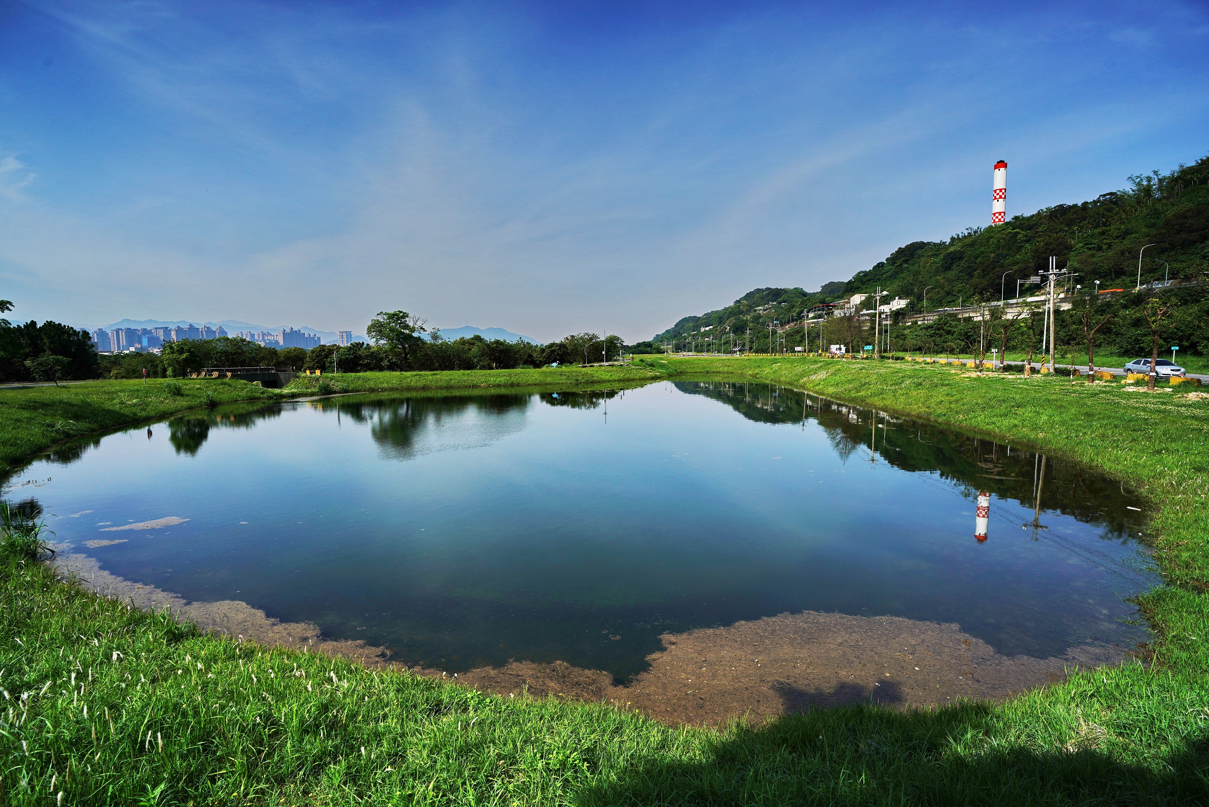 沐心池是個美麗的心形，極具想像與波光倒影美景