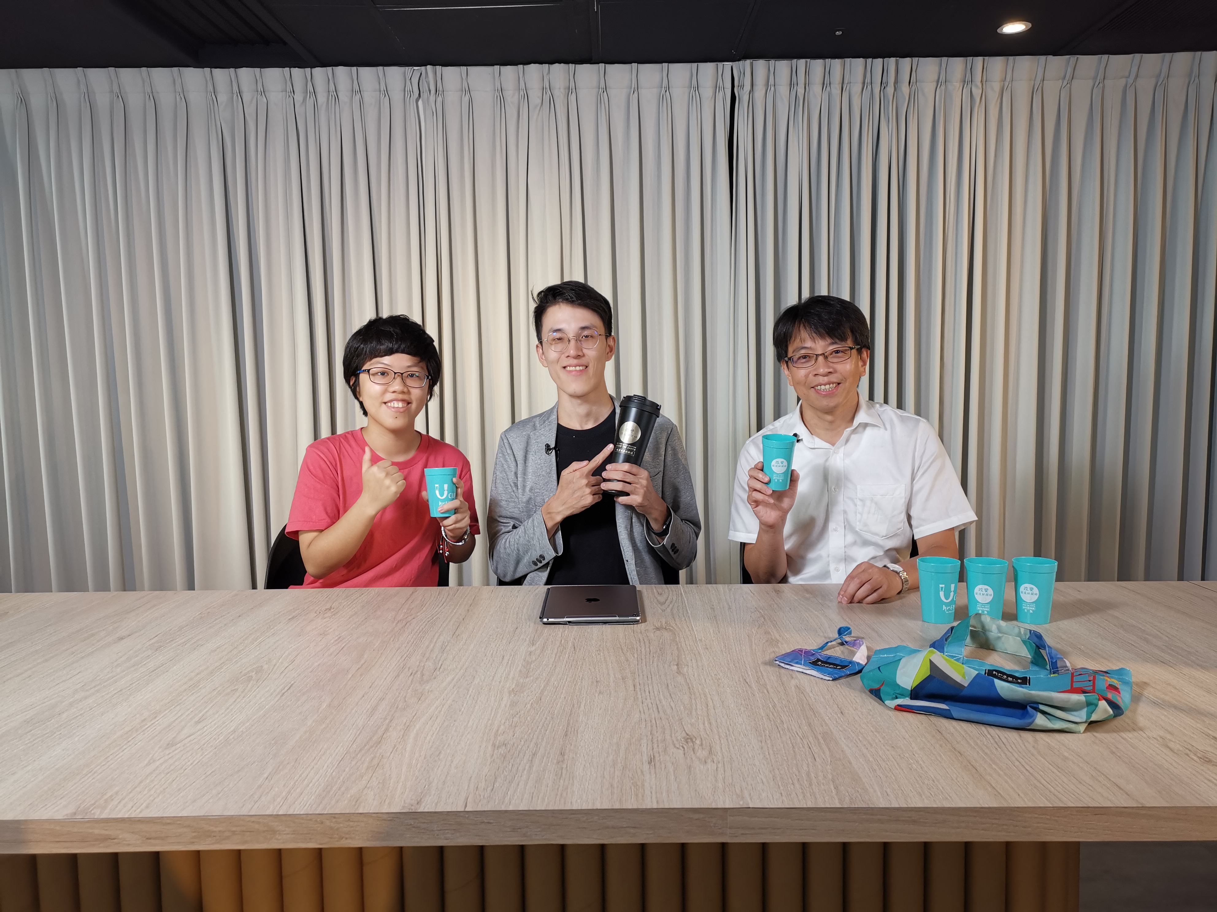 2.環保局長程大維表示，「不是只有我們這一代人或是做環保工作的人才能談環保；邀請年輕人參與，談永續議題才會有生命力，我們也會有不同啟發。」