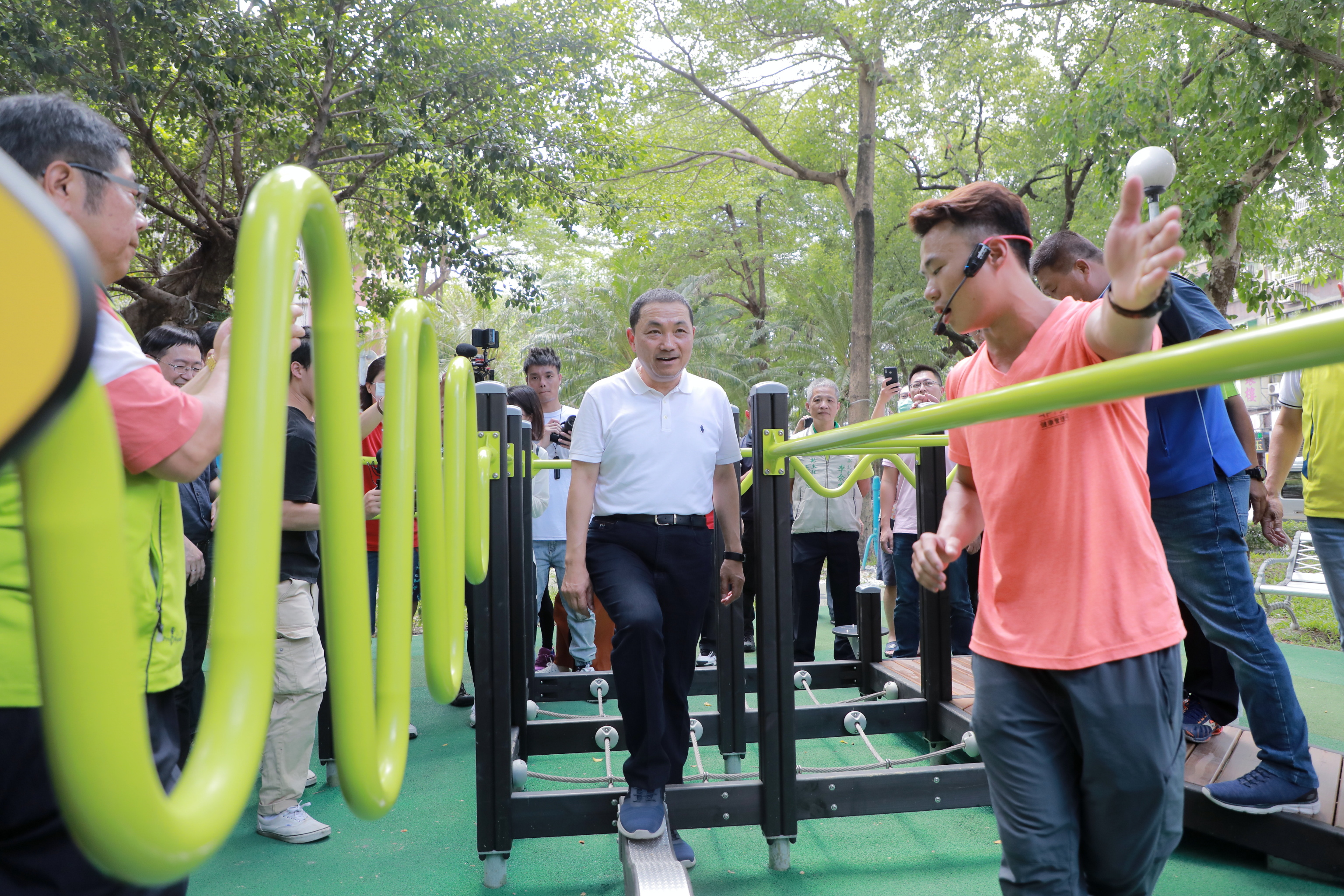 「新北全齡公園綠動服務-三重區三民公園站」設有全齡化體健設施，提供全家大小一起動健康