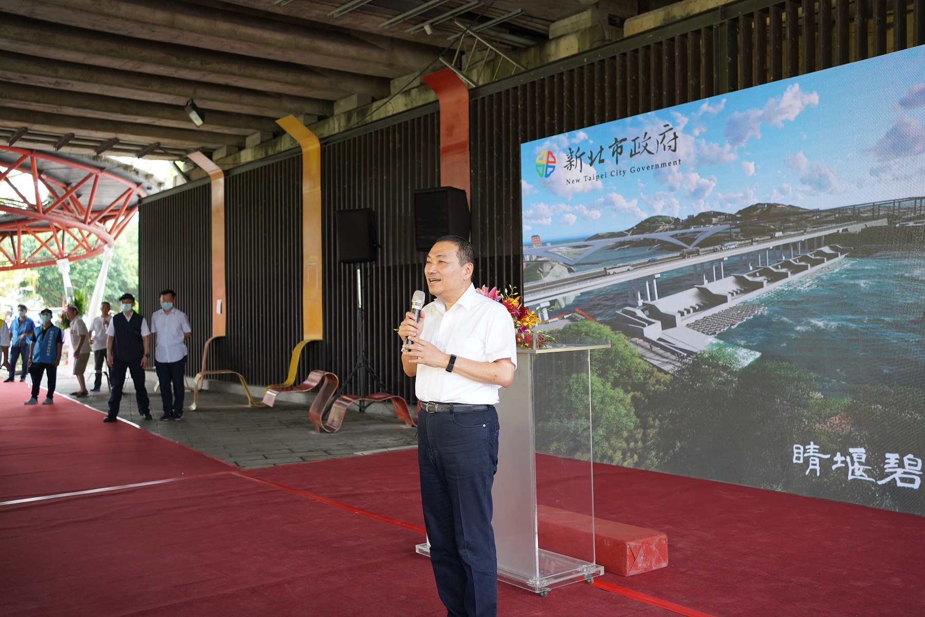新北市長侯友宜宣告碧潭堰將進入為期800天之改善工程，期間也將持續維持碧潭現況水域空間