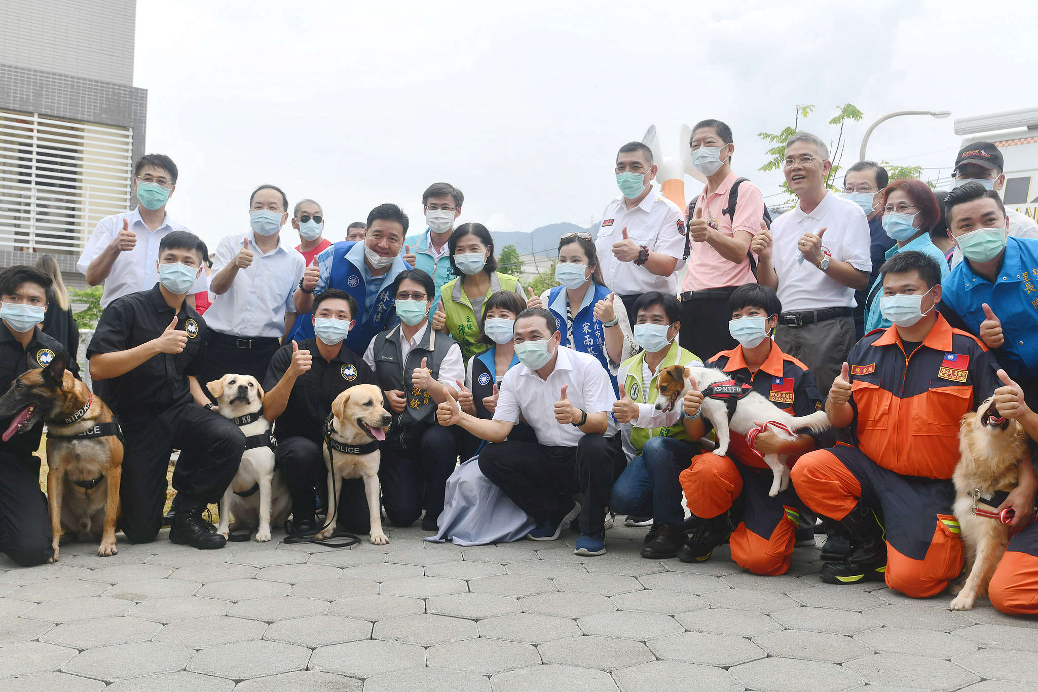侯友宜前往三峽主持消防搜救犬暨警局警犬綜合駐地啟用典禮