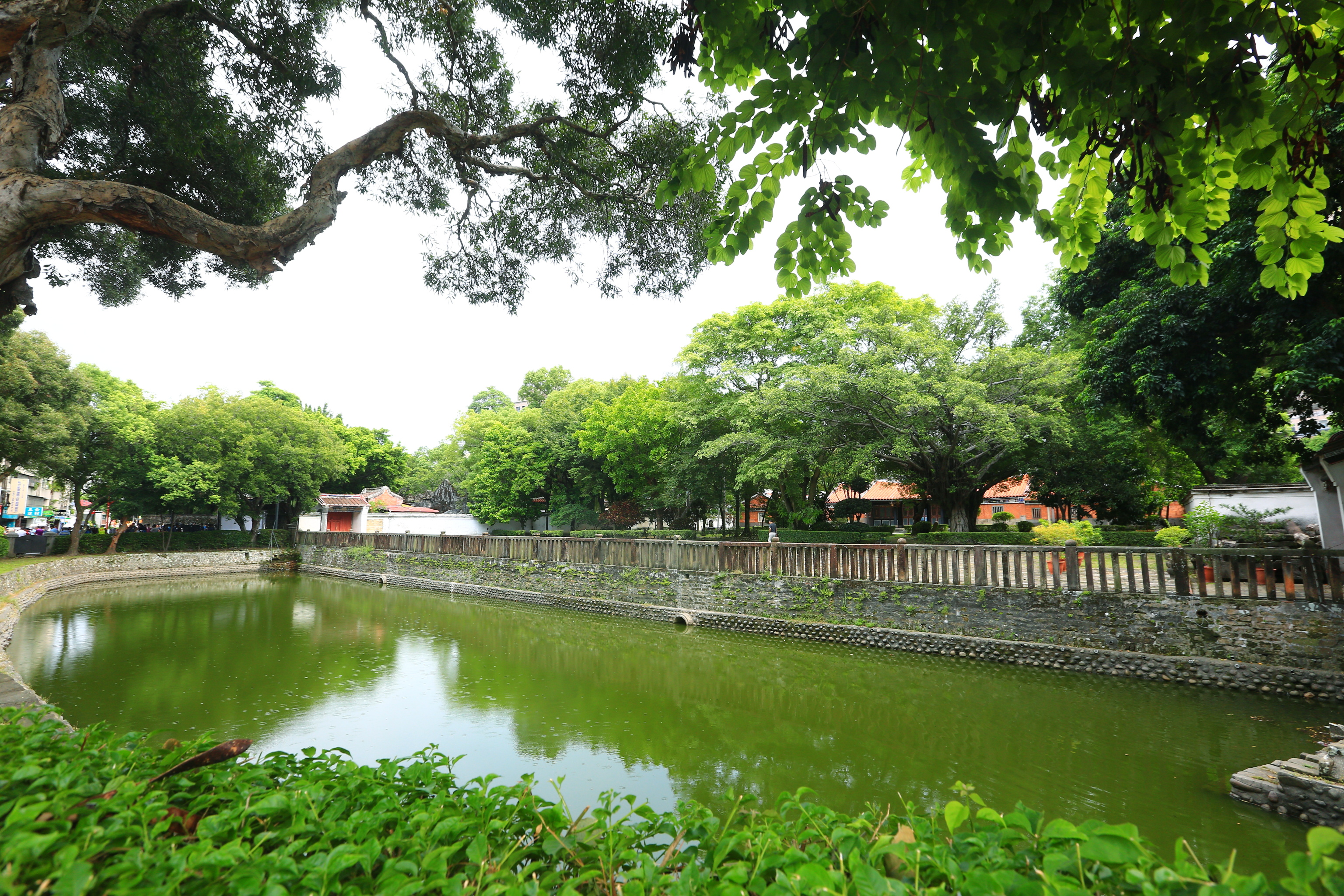 板橋府中美學示範基地計畫─林家花園周邊人行環境及景觀改善工程。