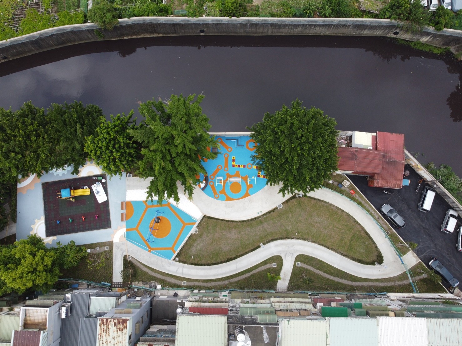 新莊瓊泰公園整修完工後空拍