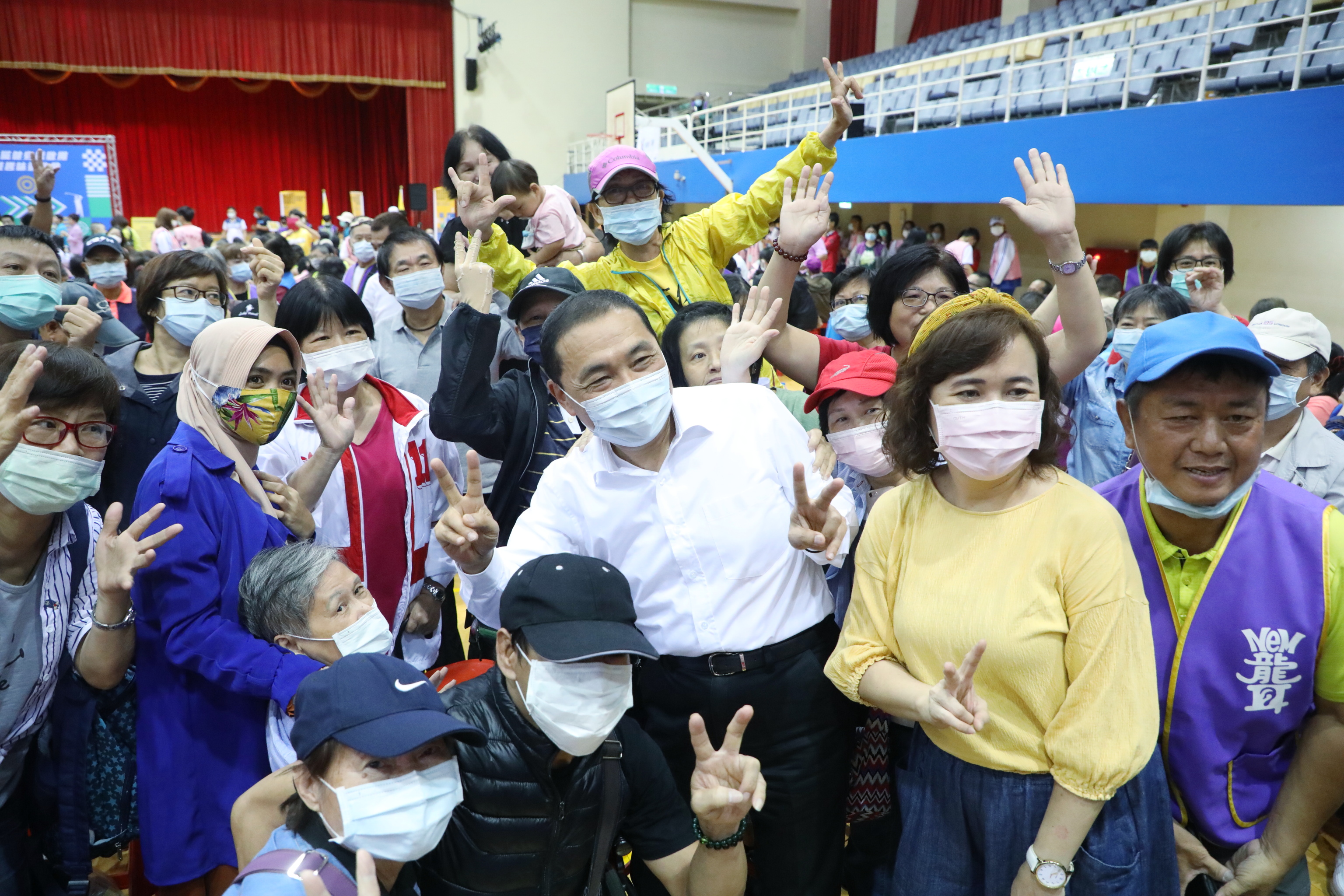 侯友宜市長出席新北市永達盃身心障礙趣味運動會為選手加油打氣
