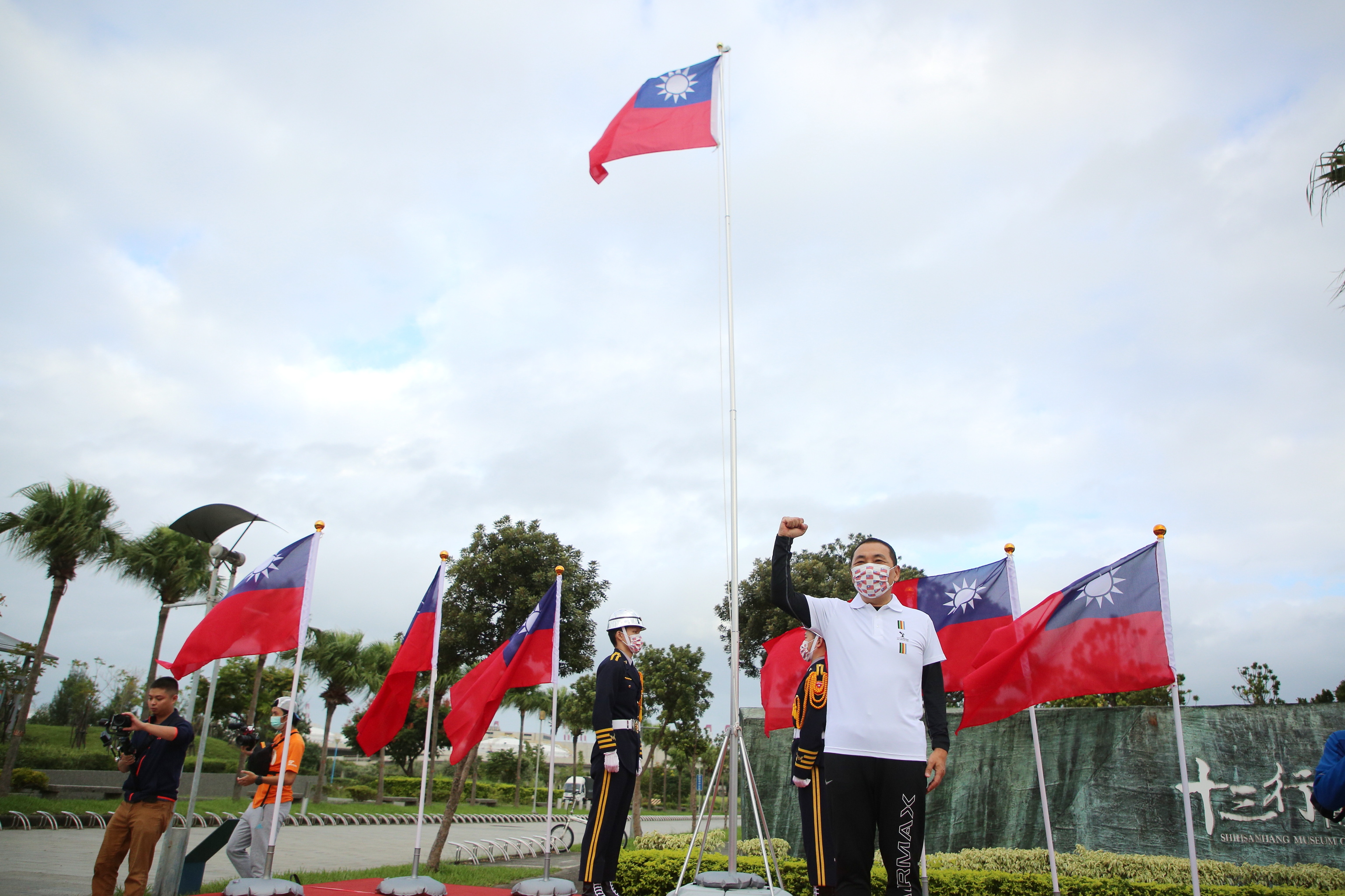 新北市政府今(10)早7時於十三行博物館舉行升旗典禮。