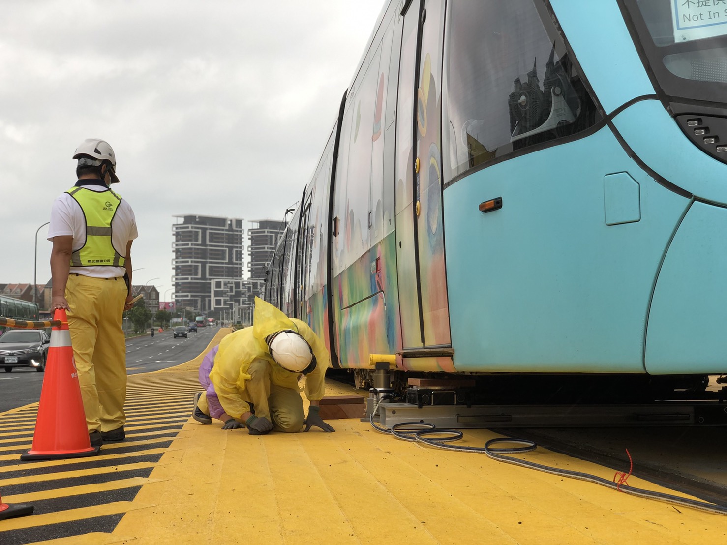 事故排除後演練出軌列車復軌程序