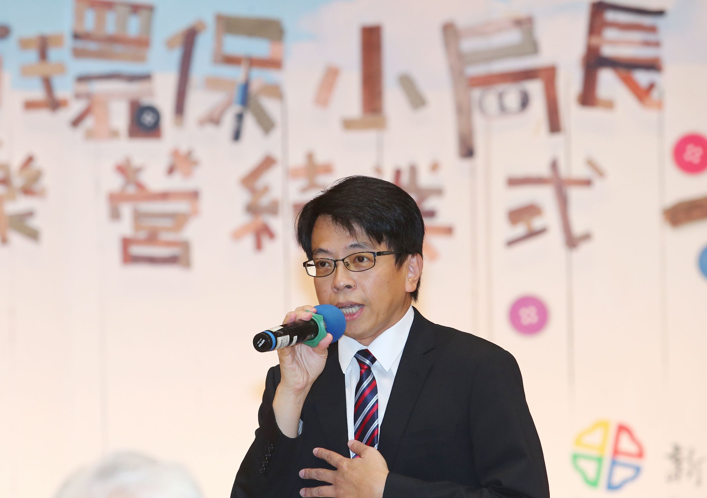 程大維局長表示，環保小局長系列活動的規劃核心是希望小局長們能夠身體力行，並透過「環保小局長育樂營」及「環保小局長12堂課」活動，讓小局長從貼近生活的課程學習環保知識.jpg