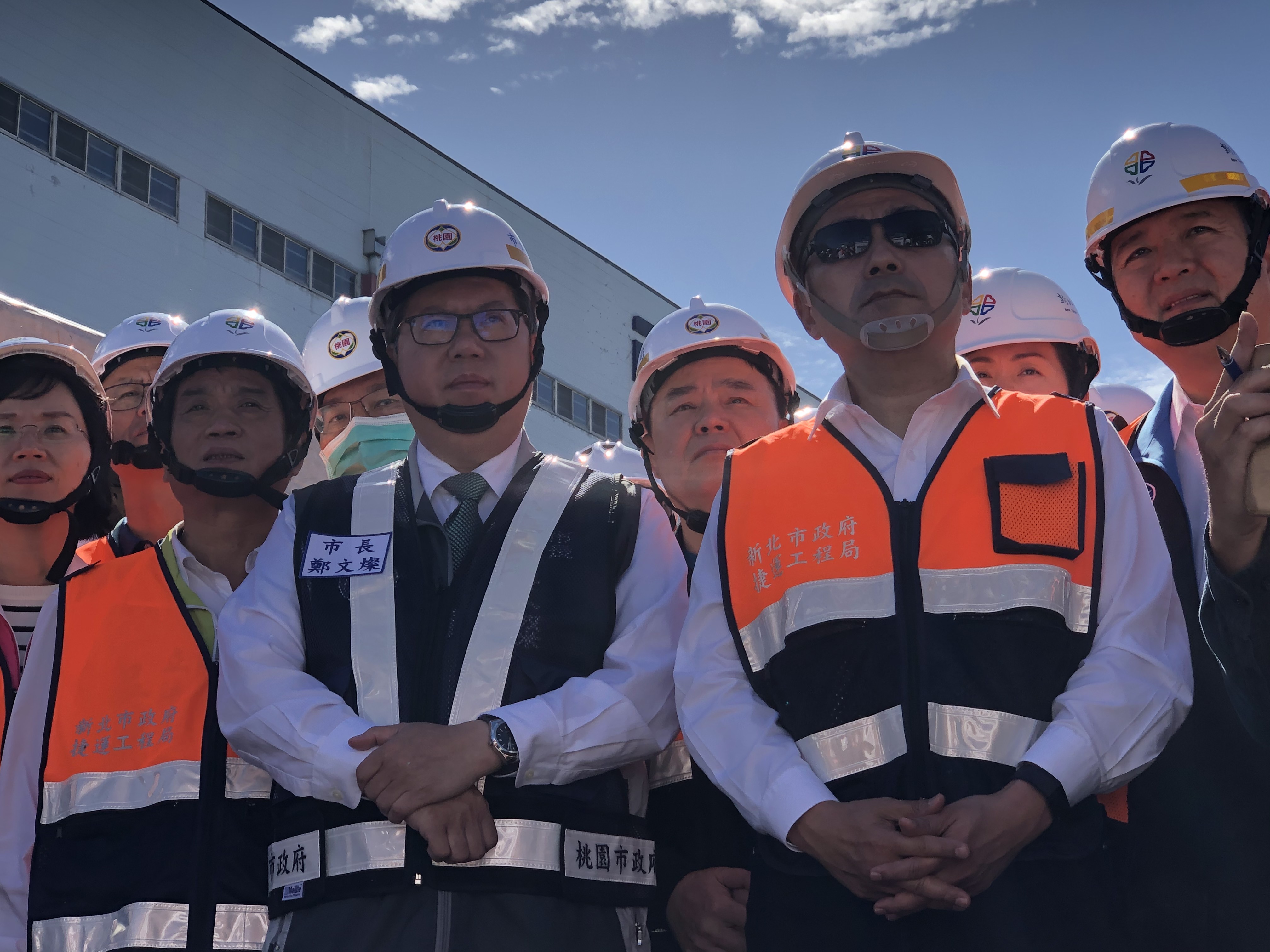 新北市長侯友宜與桃園市長鄭文燦聽取簡