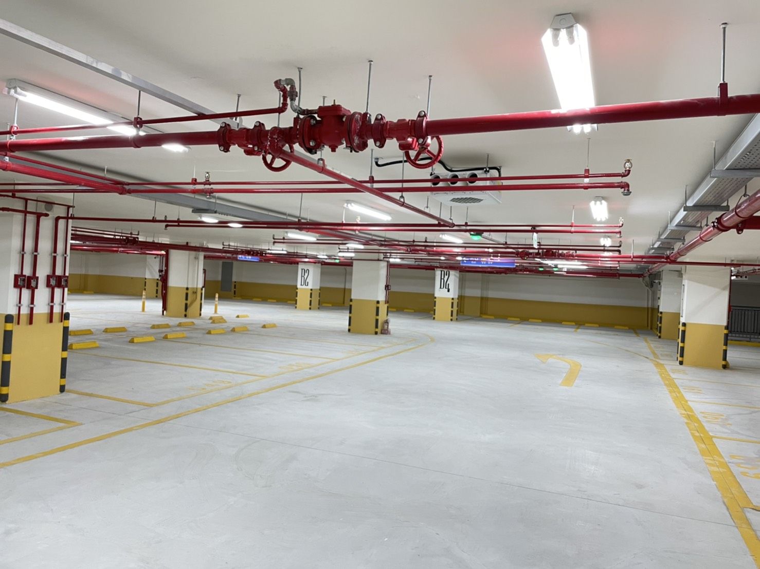 場內停車空間