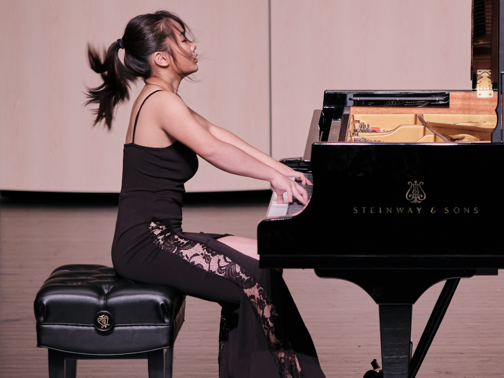2020新北市樂壇新星林薇於鋼琴獨奏會的精湛演出。