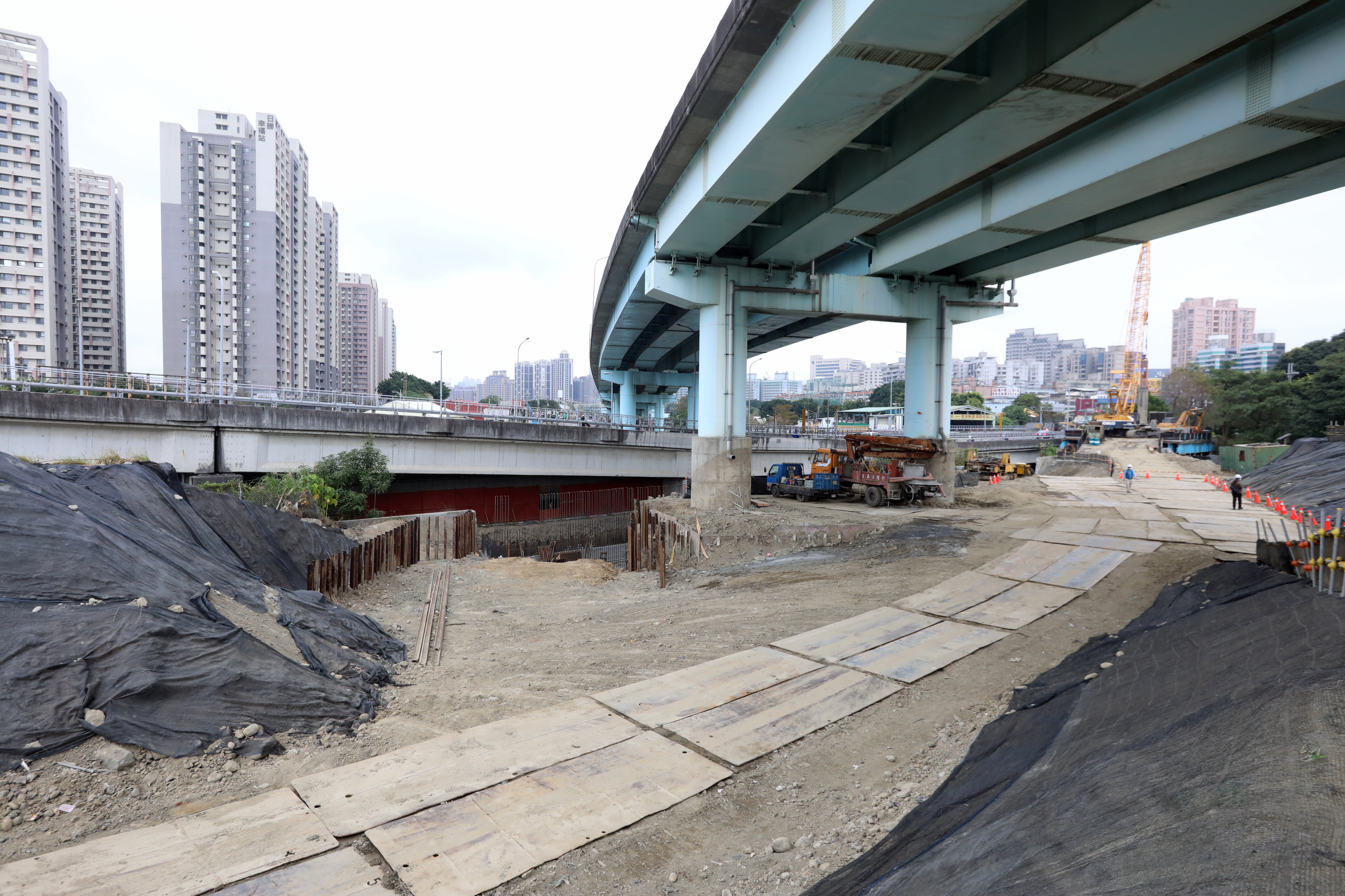浮洲橋下橋市區道路動線優化工程