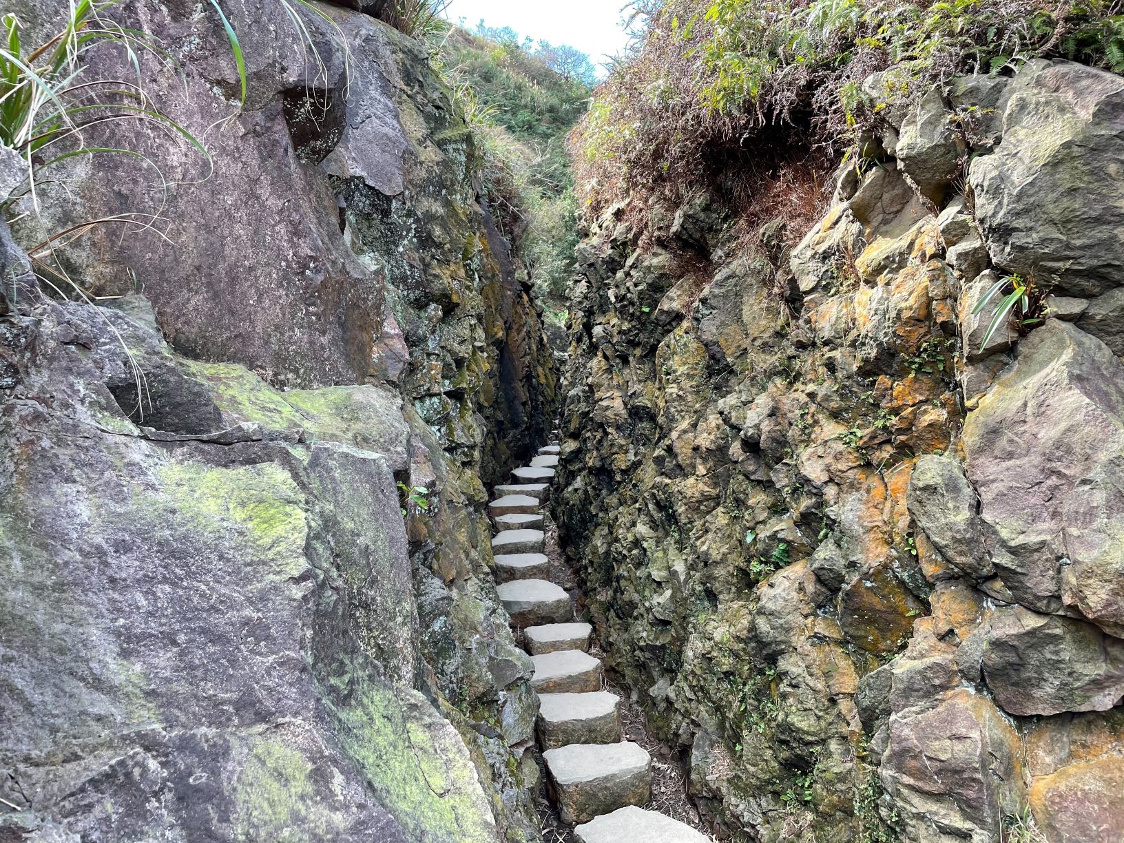 瑞芳區三安社區 運用礦山遺跡自主打造石頭公園