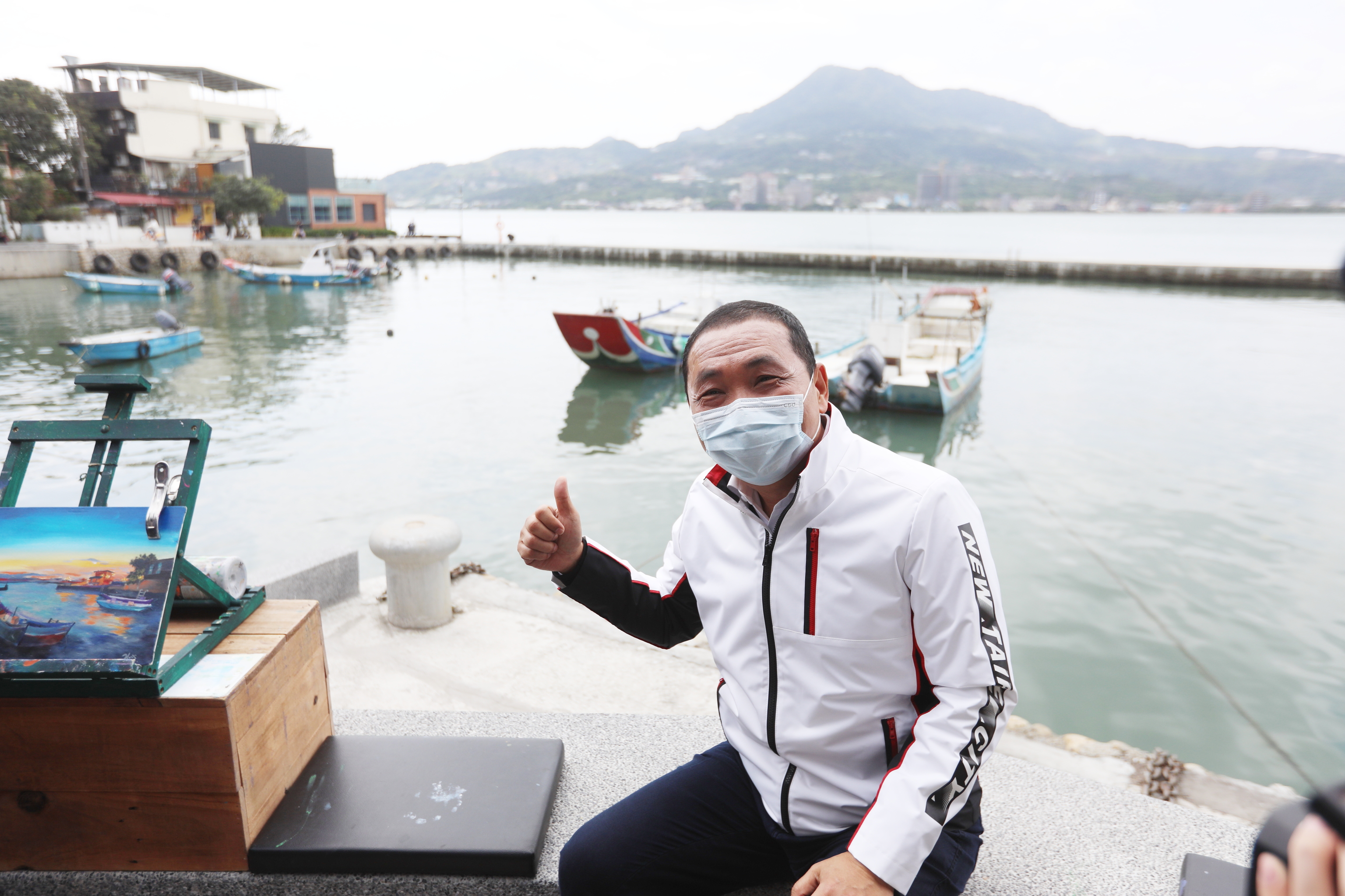 侯友宜市長指出，淡水第一漁港是早期的滬尾舊漁港，它是串起淡水老街到漁人碼頭的樞紐。