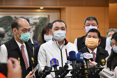 侯市長說明，市府利用好日子愛心大平台設立「1100402太魯閣號翻覆意外專案」。