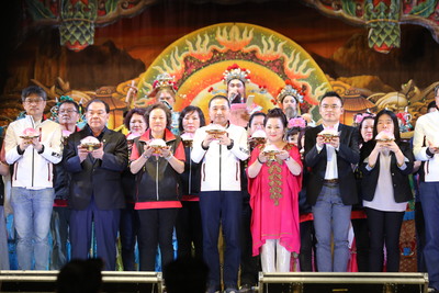 玄天上帝聖誕侯友宜市長參拜祝賀祈求國泰民安。