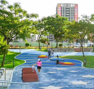 02.小朋友的天堂-立言卡打車公園