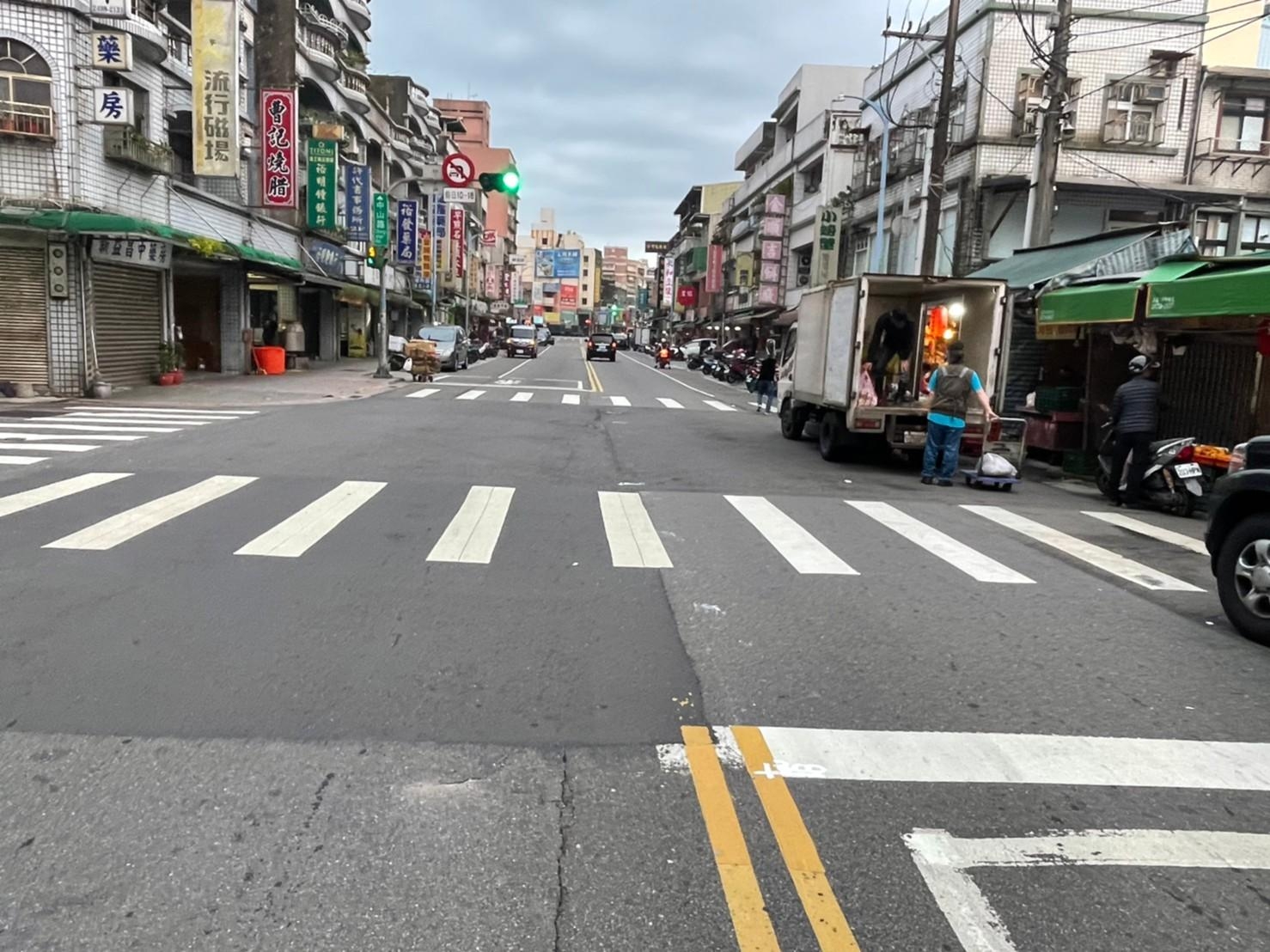 損壞路面原況