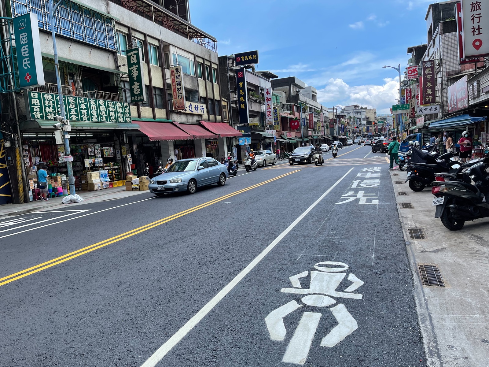 完工-調整路幅及增設機車優先標字