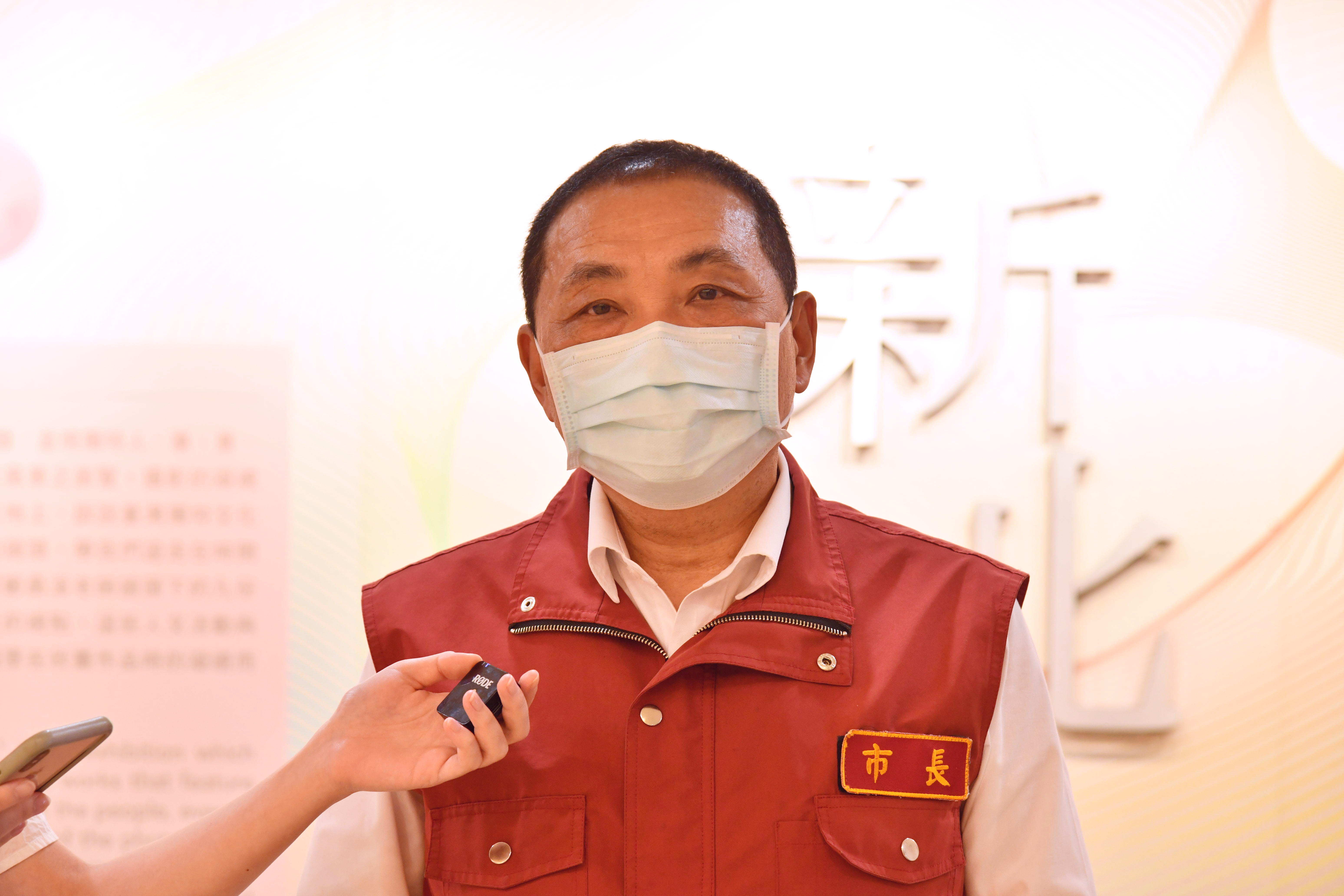 不能冒進！侯友宜市長：謹慎面對微解封，餐飲業仍不開放內用。