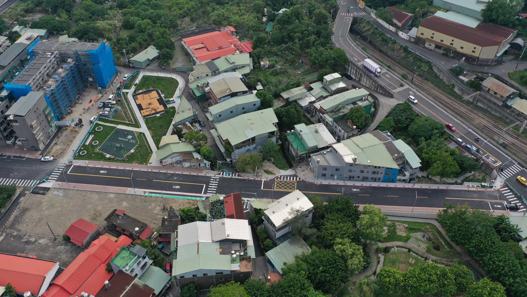 山佳4號道路闢建工程南起八德街，北止中山路三段，全長約295公尺，預計於今(20)日中午12時起正式通車。