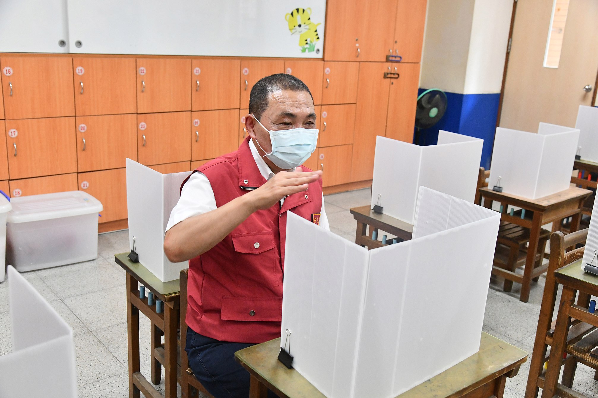 隔板在開學前準備到位