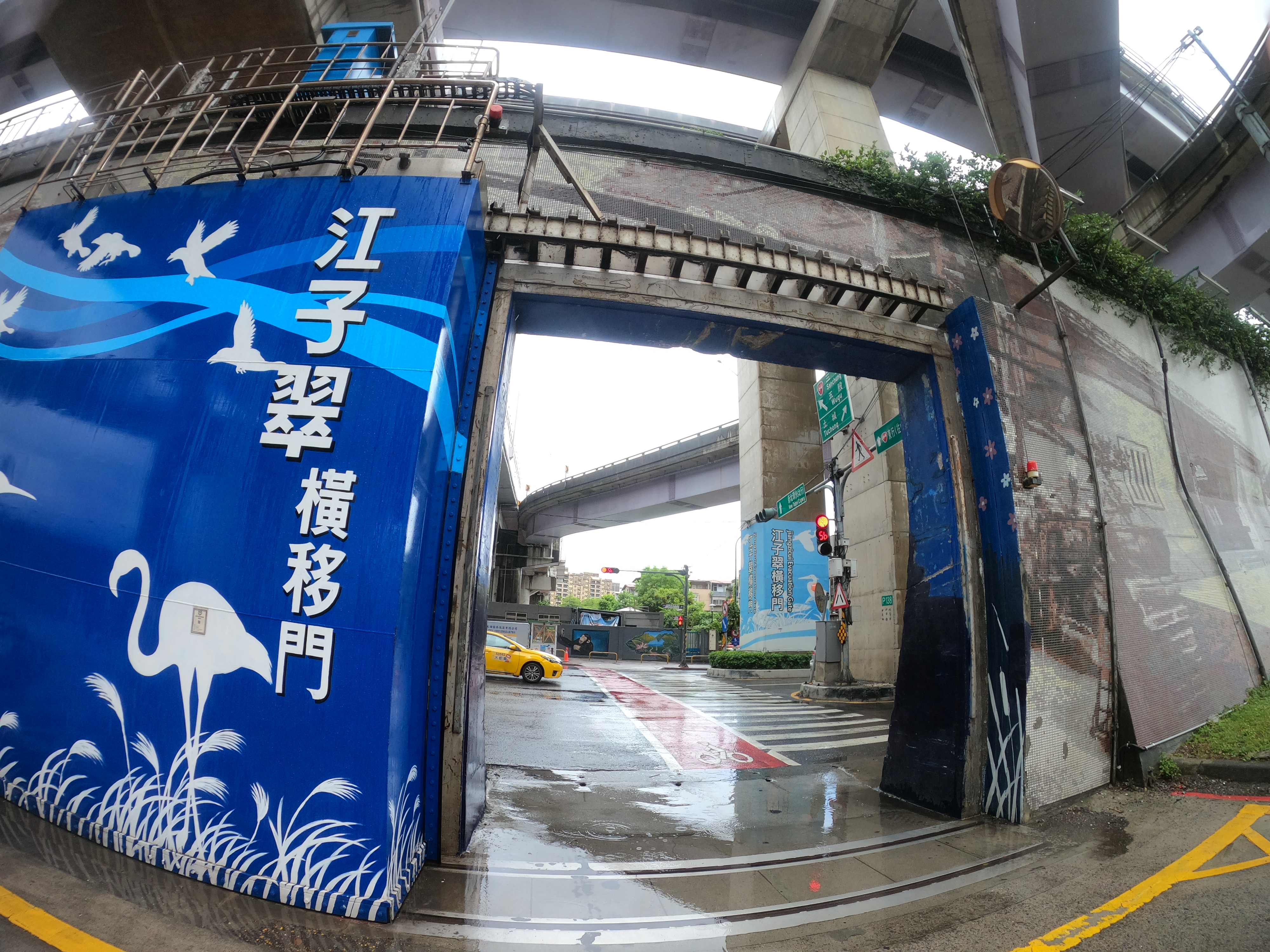 水門周邊紅黃線自下午5時起開放停車