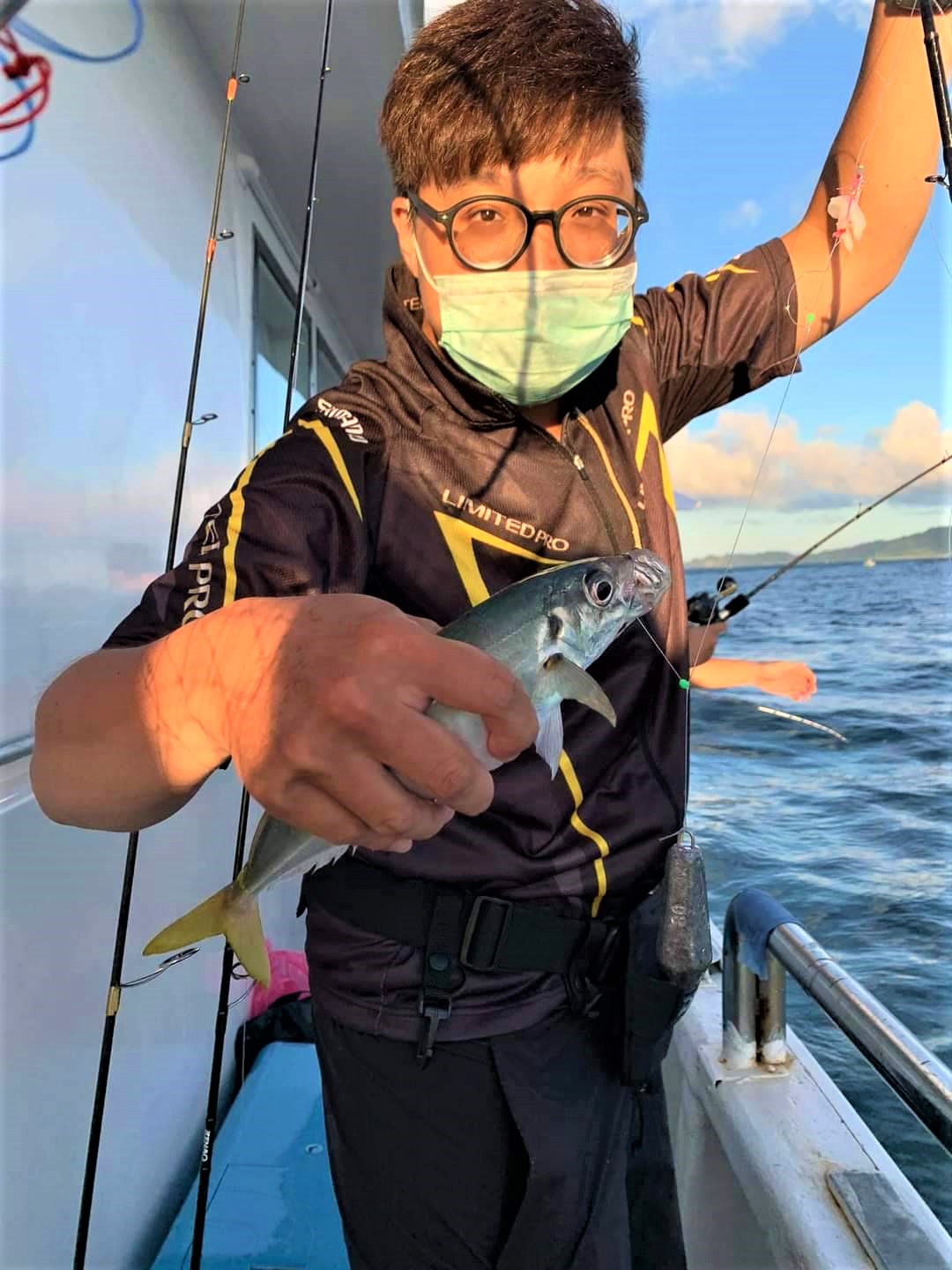 船釣四破魚 (航海家娛樂漁船提供)