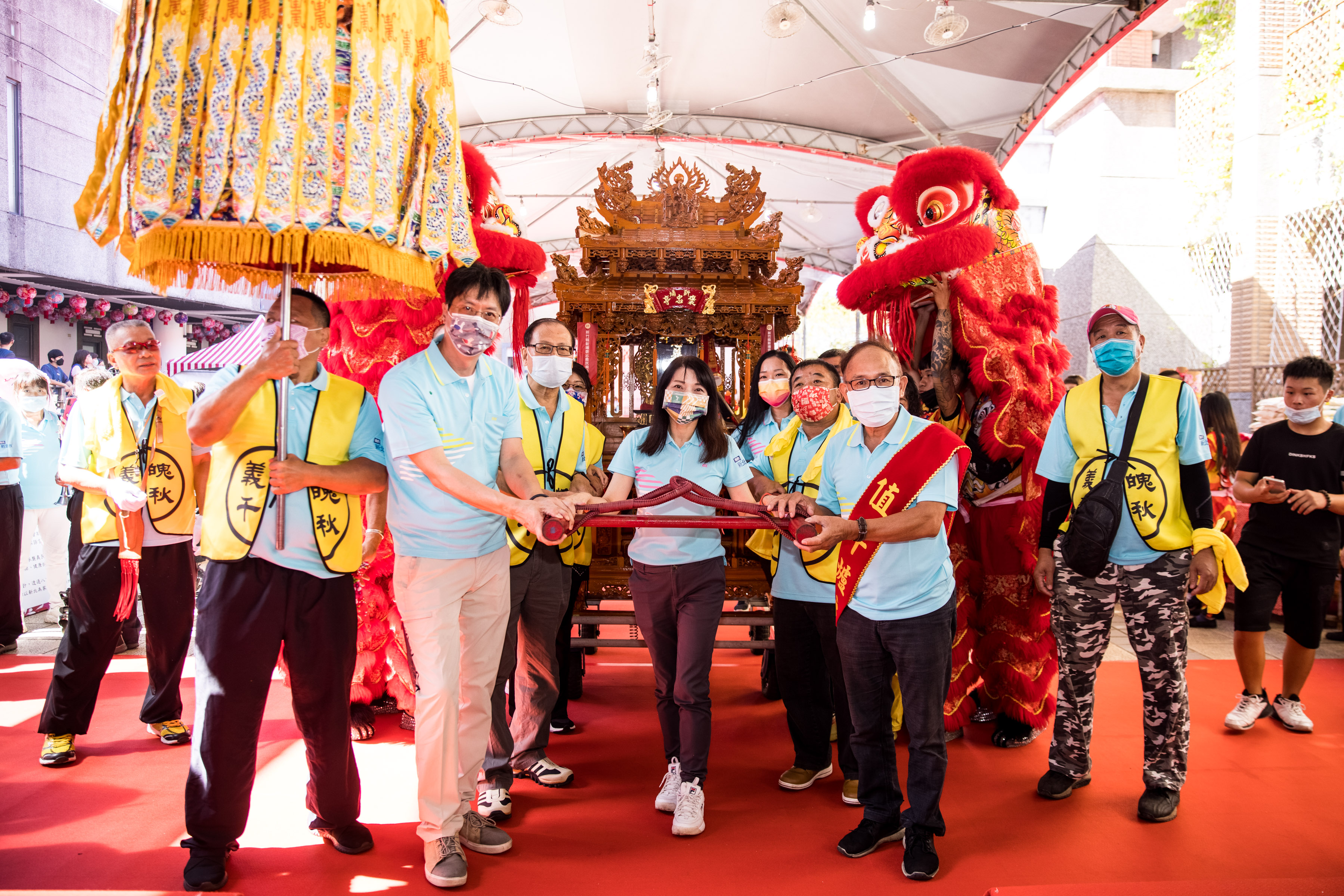 恭迎義民爺進會場