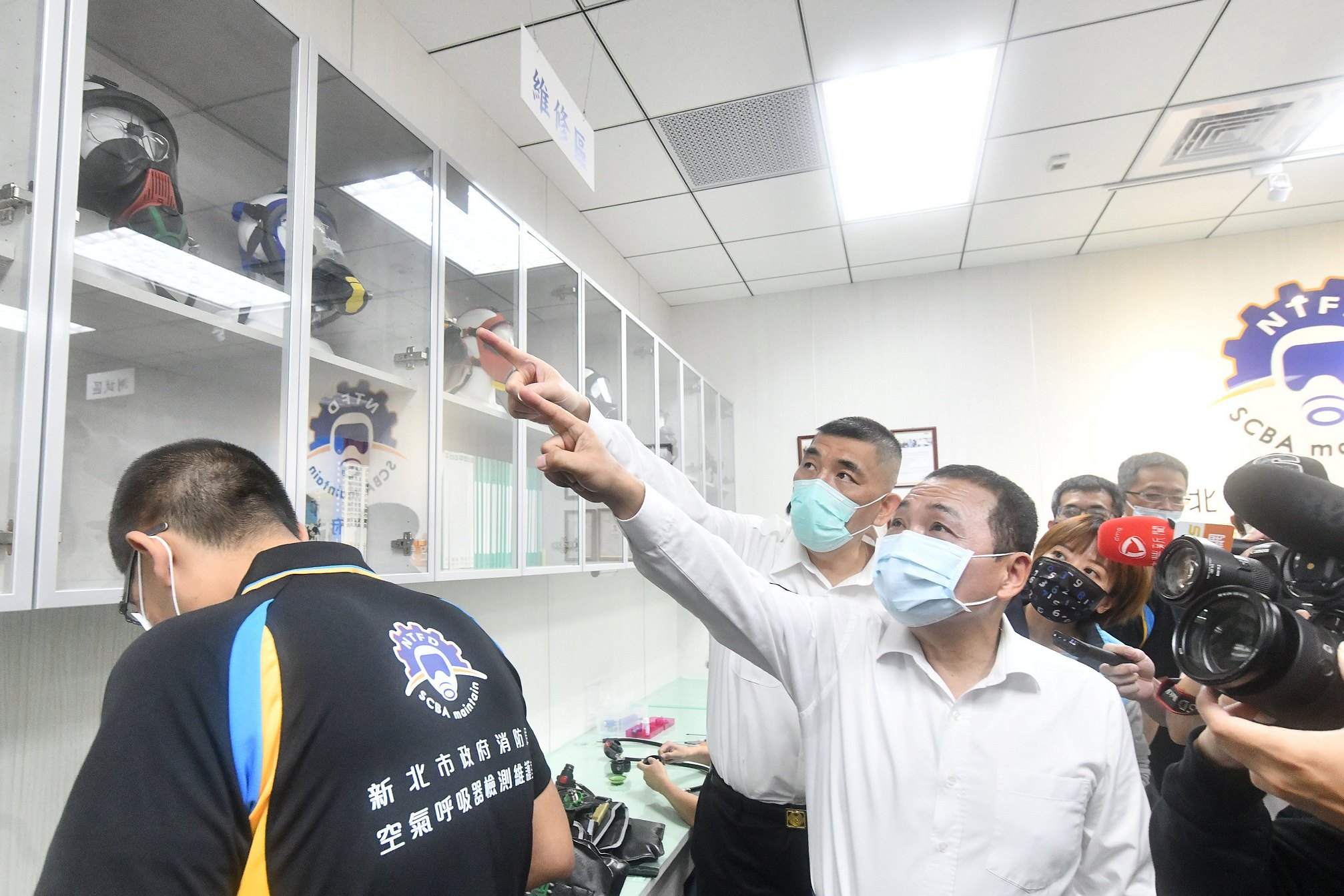 打造全台首座SCBA(空氣呼吸器)檢測維護室