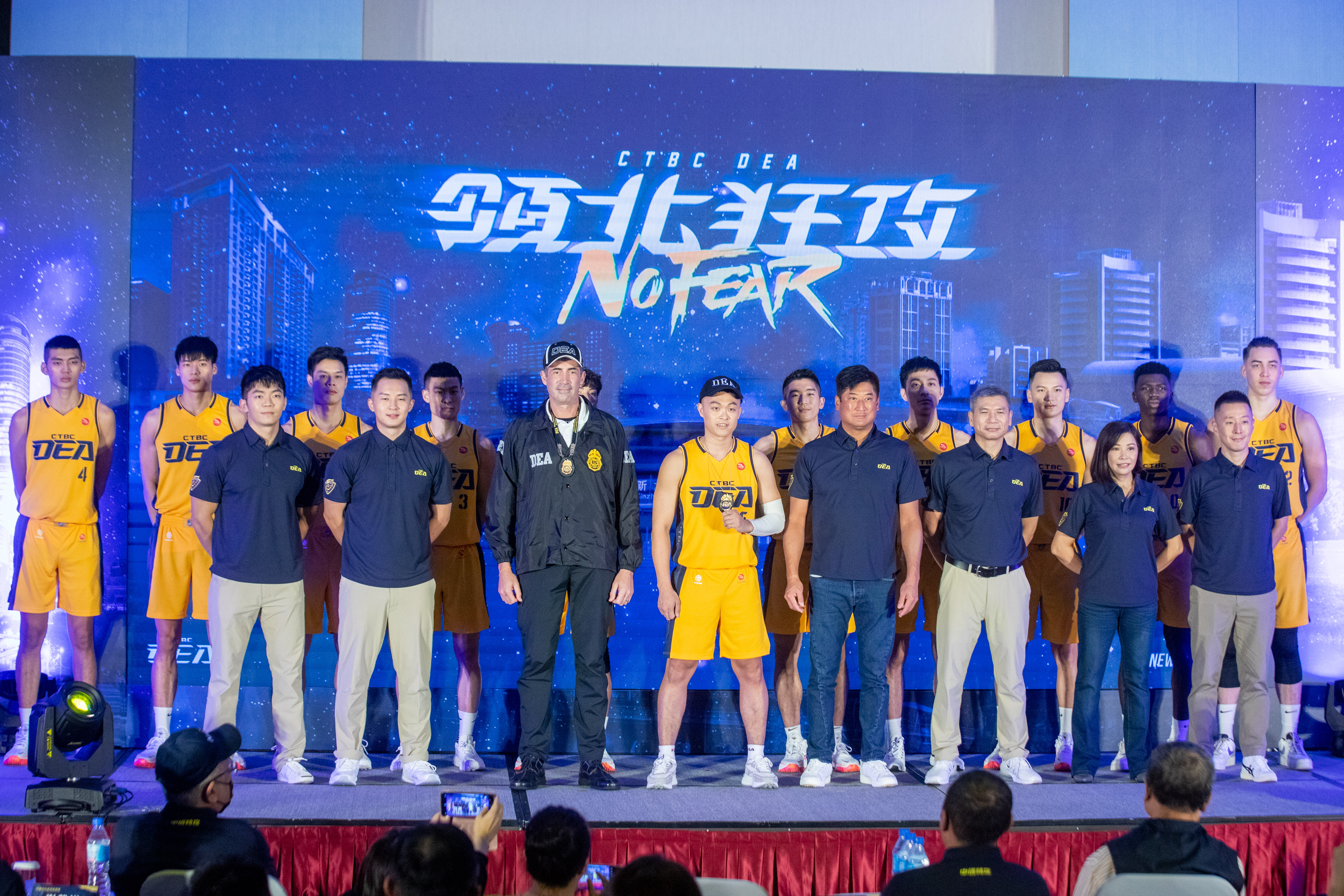 侯友宜邀市民為球隊加油，凝聚城市向心力。