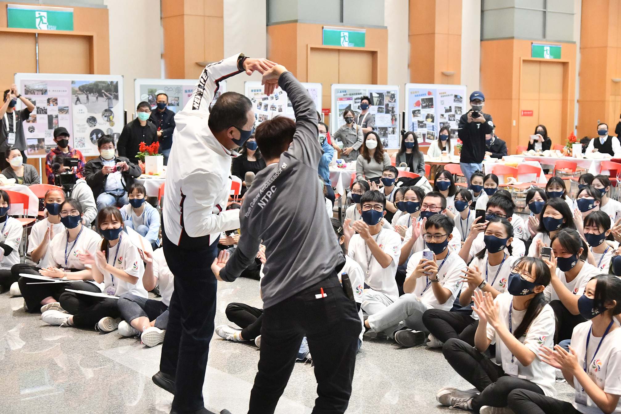 為提升新北市多元文化的國際能見度，新北市政府舉辦第一屆新北文化大使選拔賽，培育文化大使團隊。