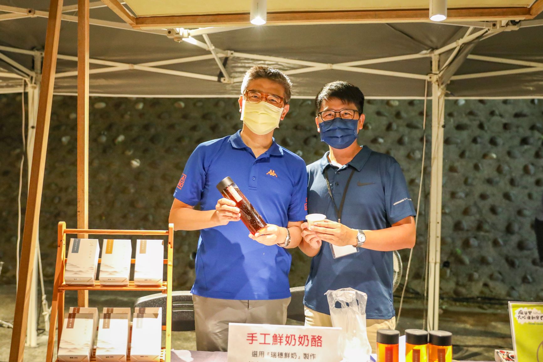 石門青農謝宜良與農業局長李玟