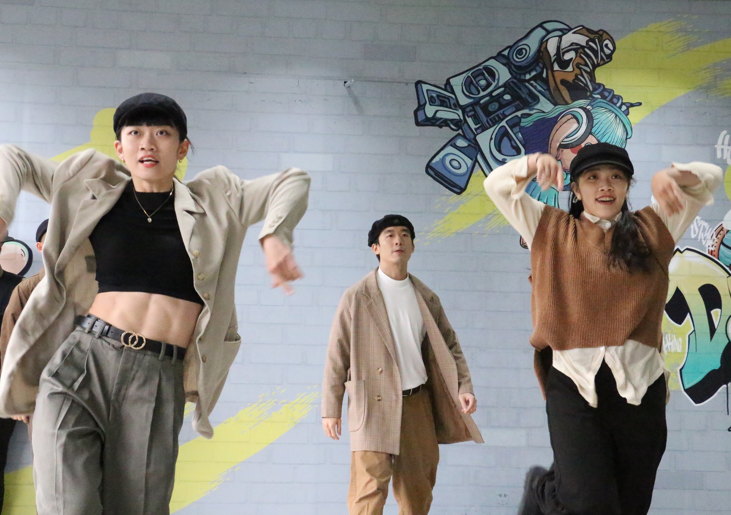 新北市政府文化局與桃園大眾捷運股份有限公司合作打造泰山站「FUN舞空間」今(17)日正式啟用，邀請牙買加黑人專業舞團帶來精采演出