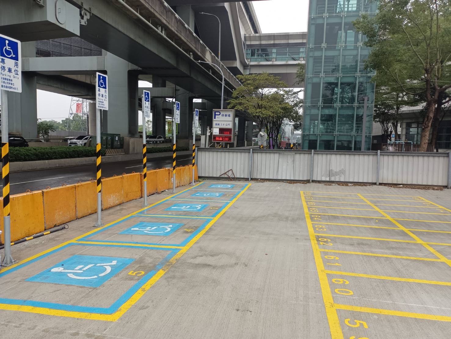 廣二臨時平面停車場身障車格