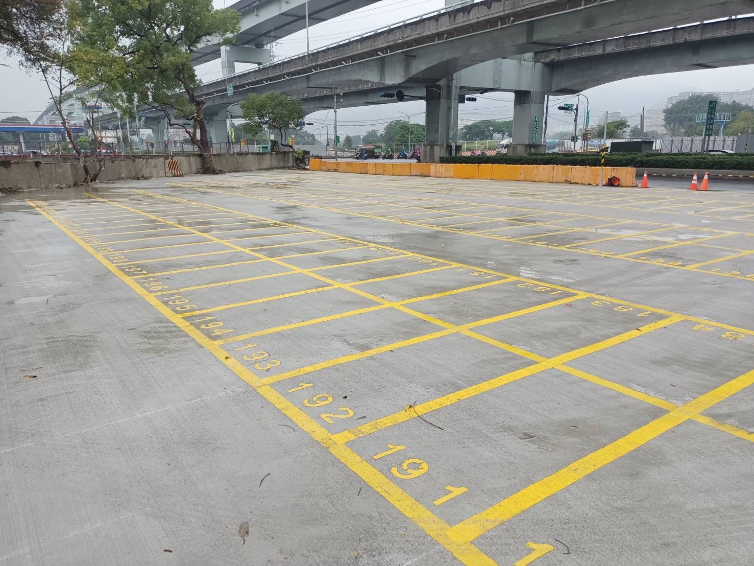 廣二臨時平面停車場場內