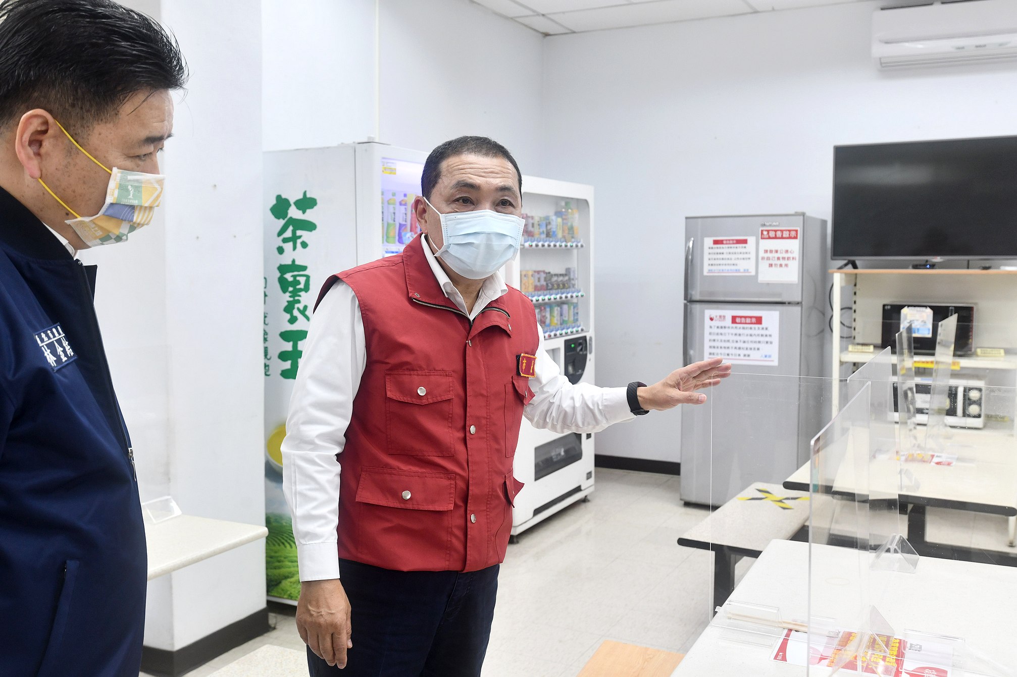 侯友宜市長並要求業者務必管控好容留人數。
