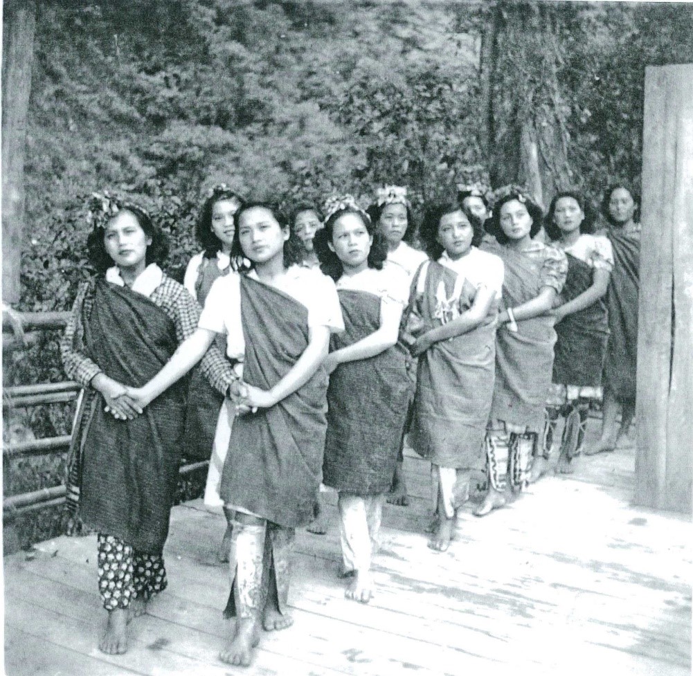 ▲特展展出許多民國50年代風靡全國的烏來原住民族樂舞觀光-山地文化村照片(圖/高茂源提供)