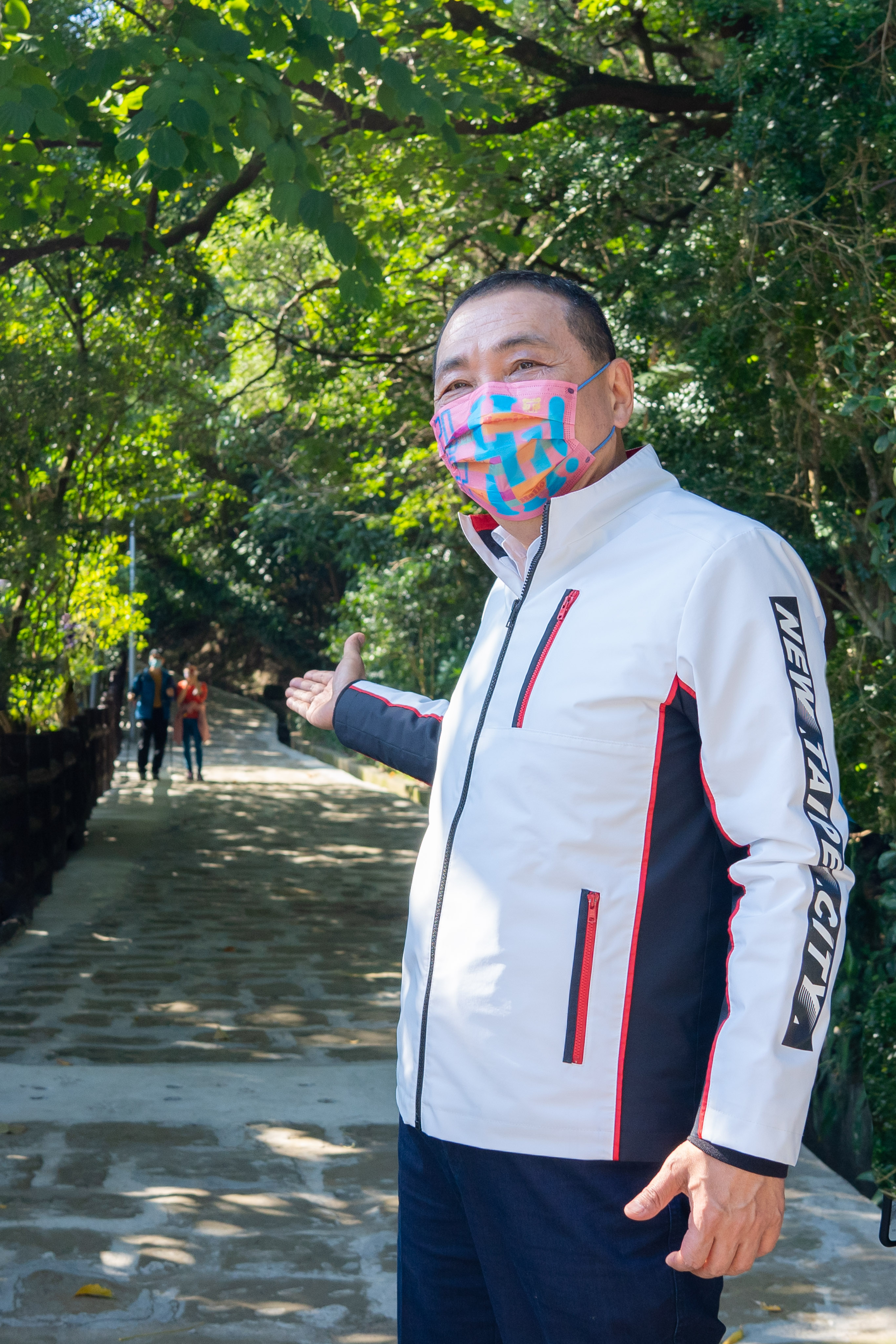 微笑山線土城朝山步道環境改善完工，侯友宜市長鼓勵民眾走入山林