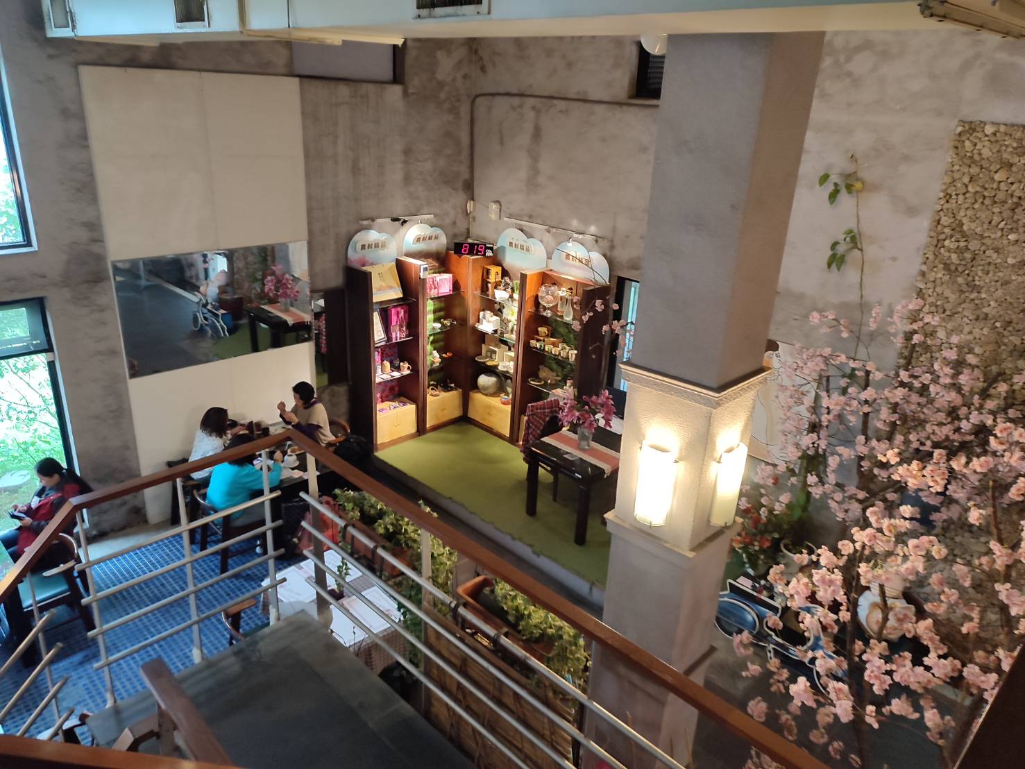 二號倉庫咖啡館一隅