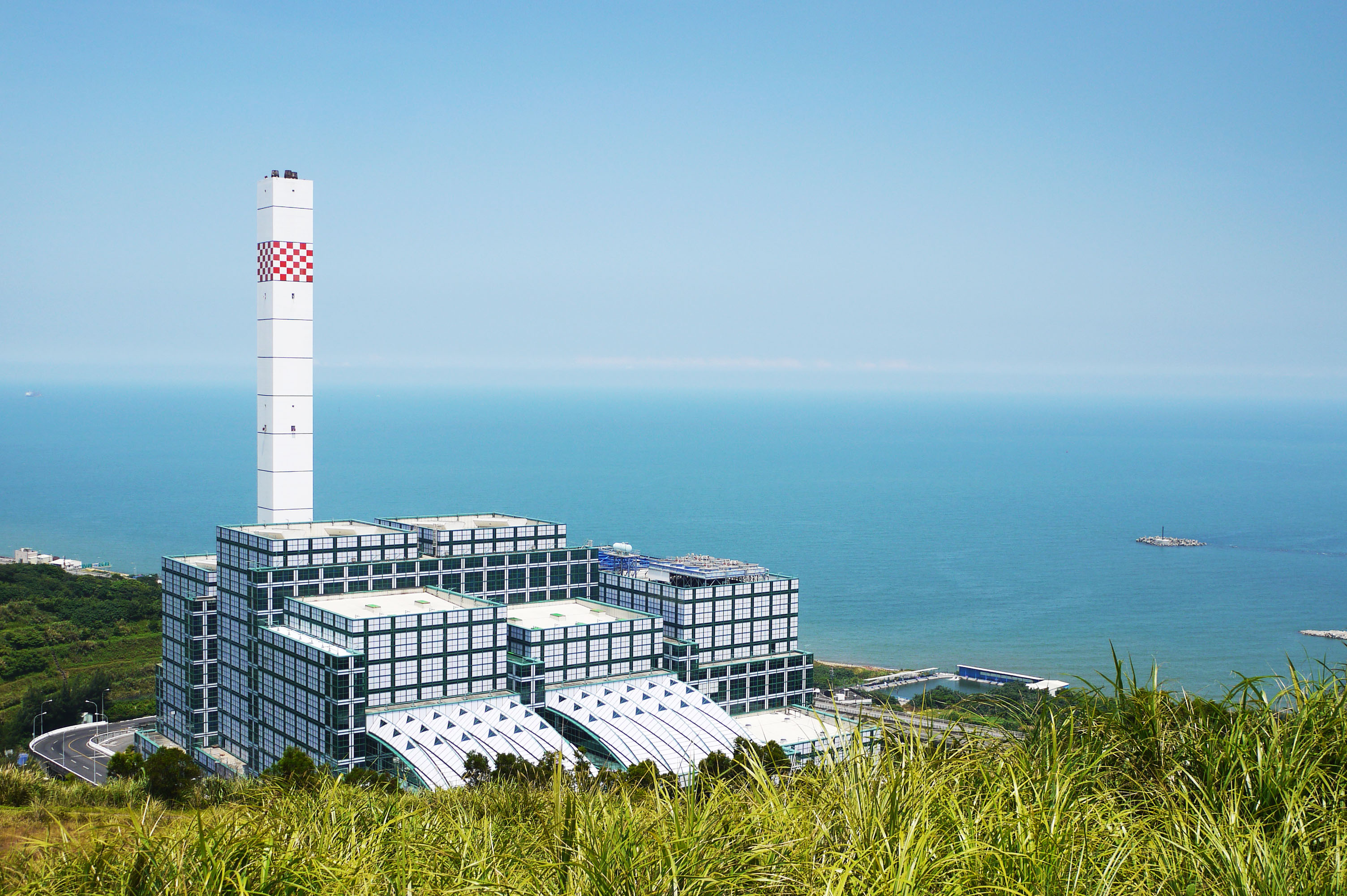 1.八里垃圾焚化廠整建規劃除借鏡新店及樹林垃圾焚化廠整建項目外，將打造焚化廠AI智慧管理平台.jpg
