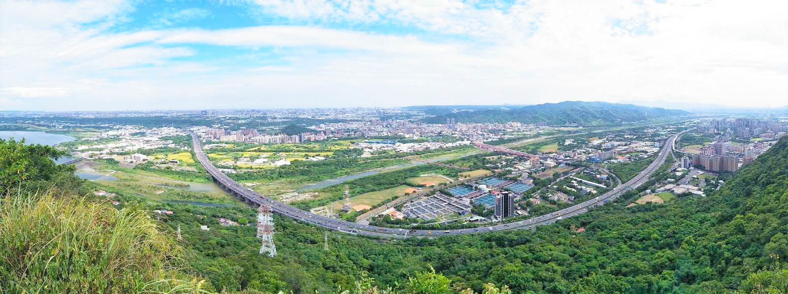 此次新北首度承接辦理2023台灣設計展，將啟動新北設計年，結合民間資源合作發揮設計的力量，與市民對話，共同打造新北設計城市品牌