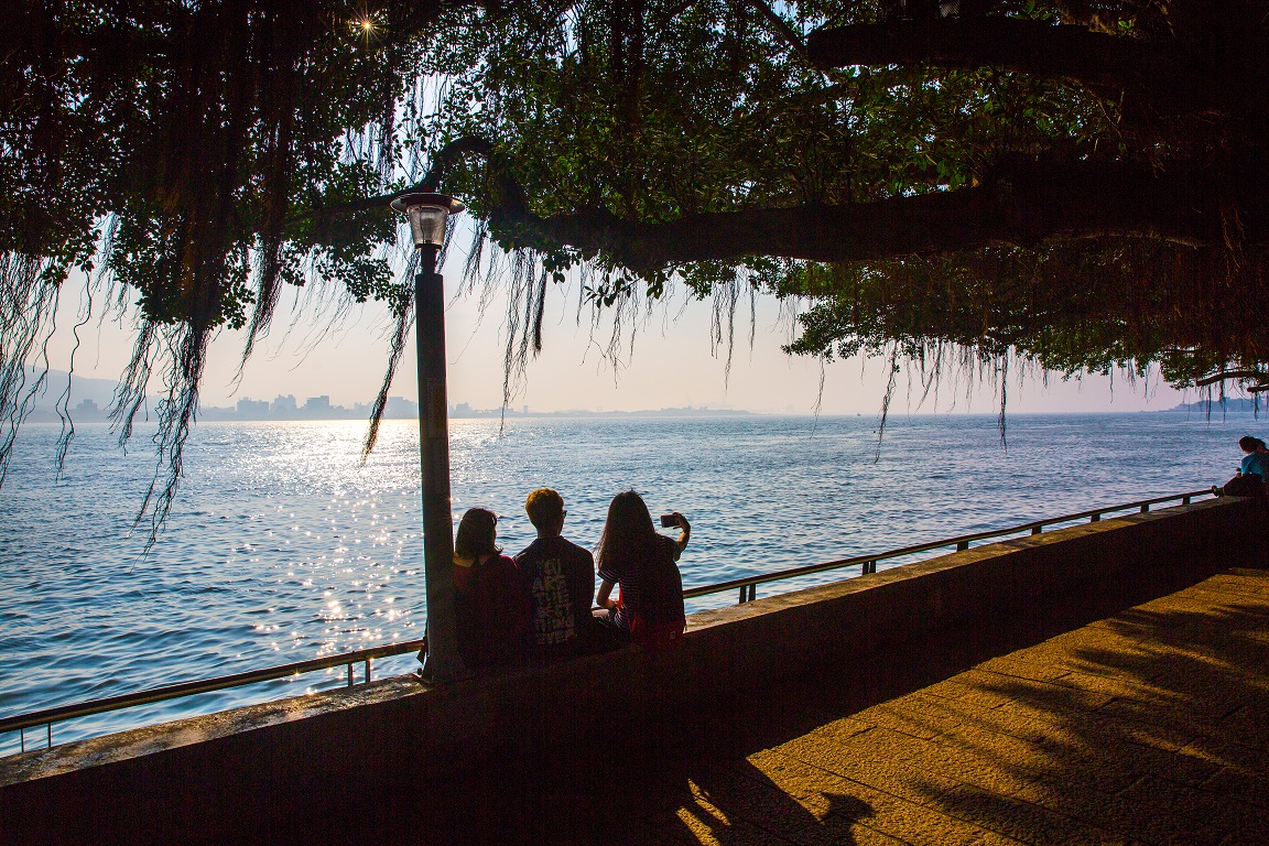 至海關碼頭一覽淡水河口夕陽美景